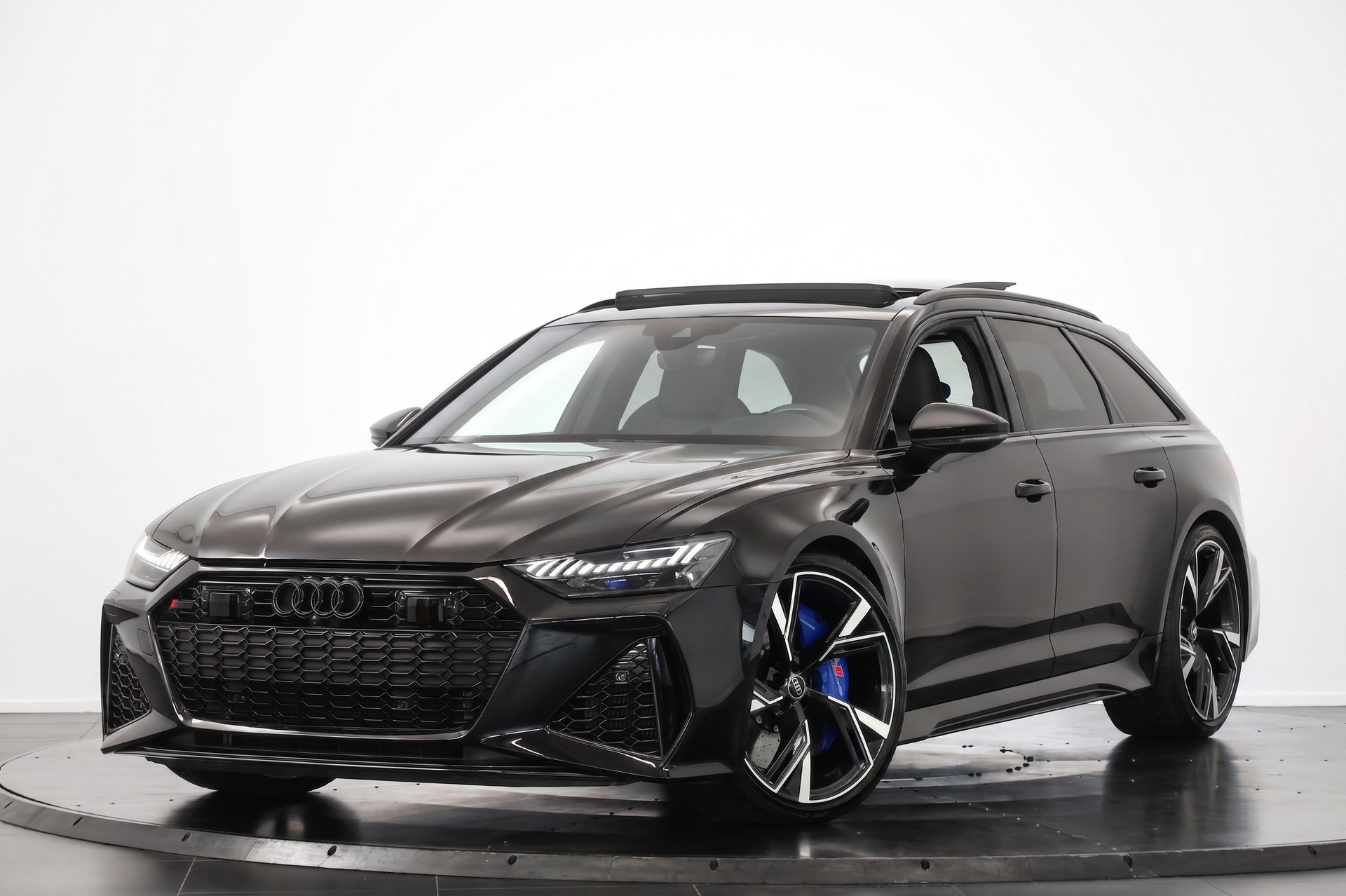 AUDI RS6 Avant 4.0 TFSI V8 quattro-image-5