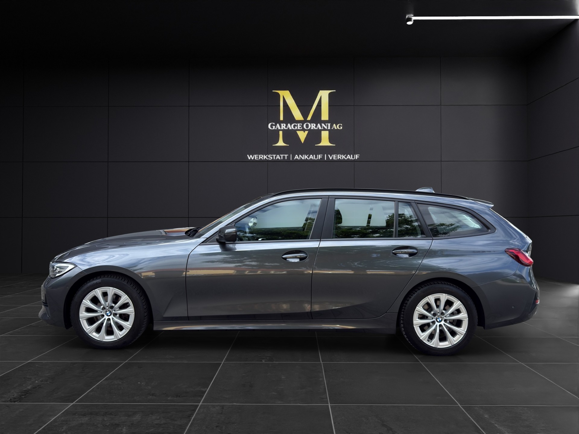 BMW 318d 48V Touring Sport Line Steptronic-showroom-element-1
