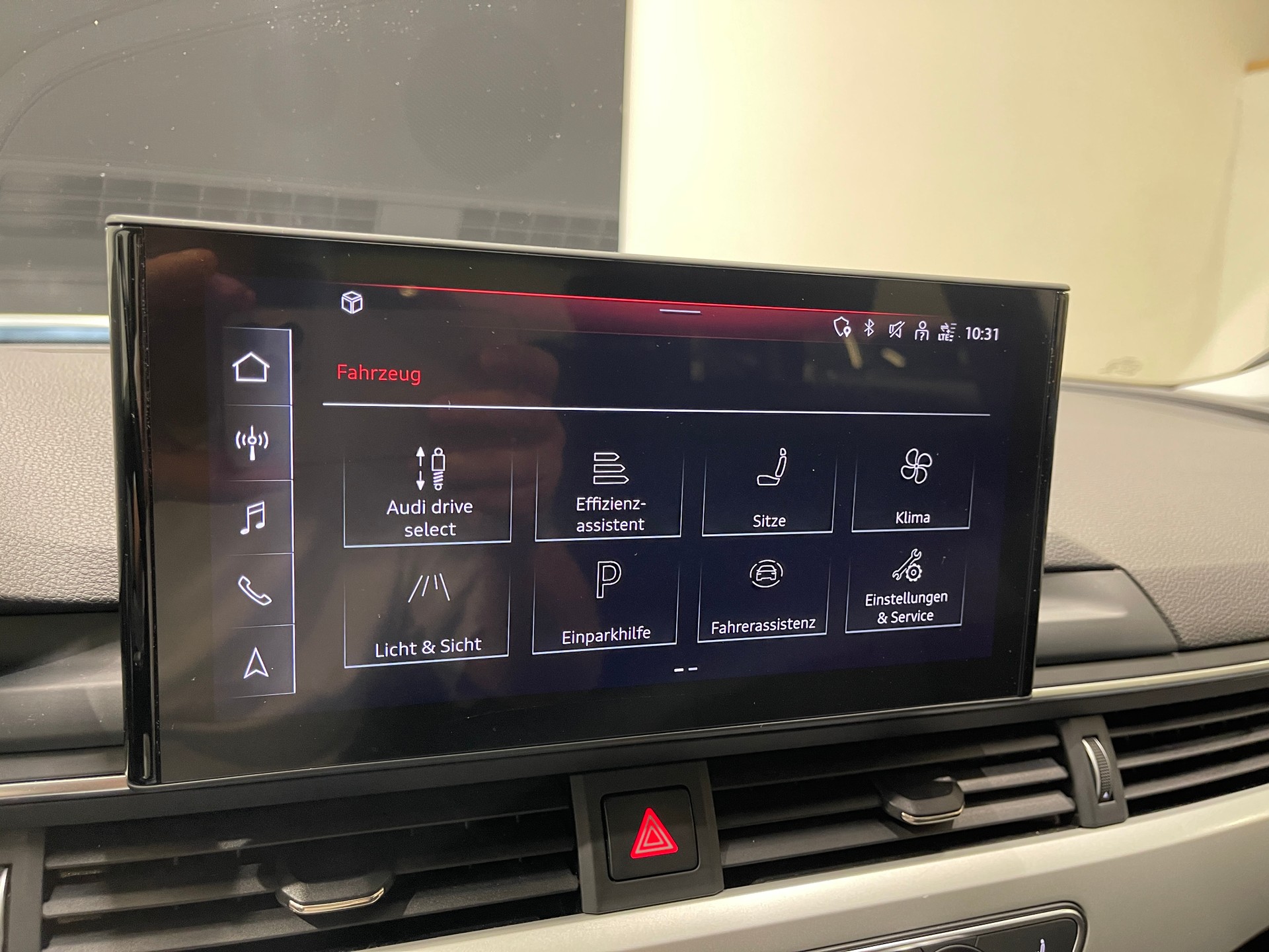 AUDI A4 Avant 40 TDI S line S-tronic-image-25