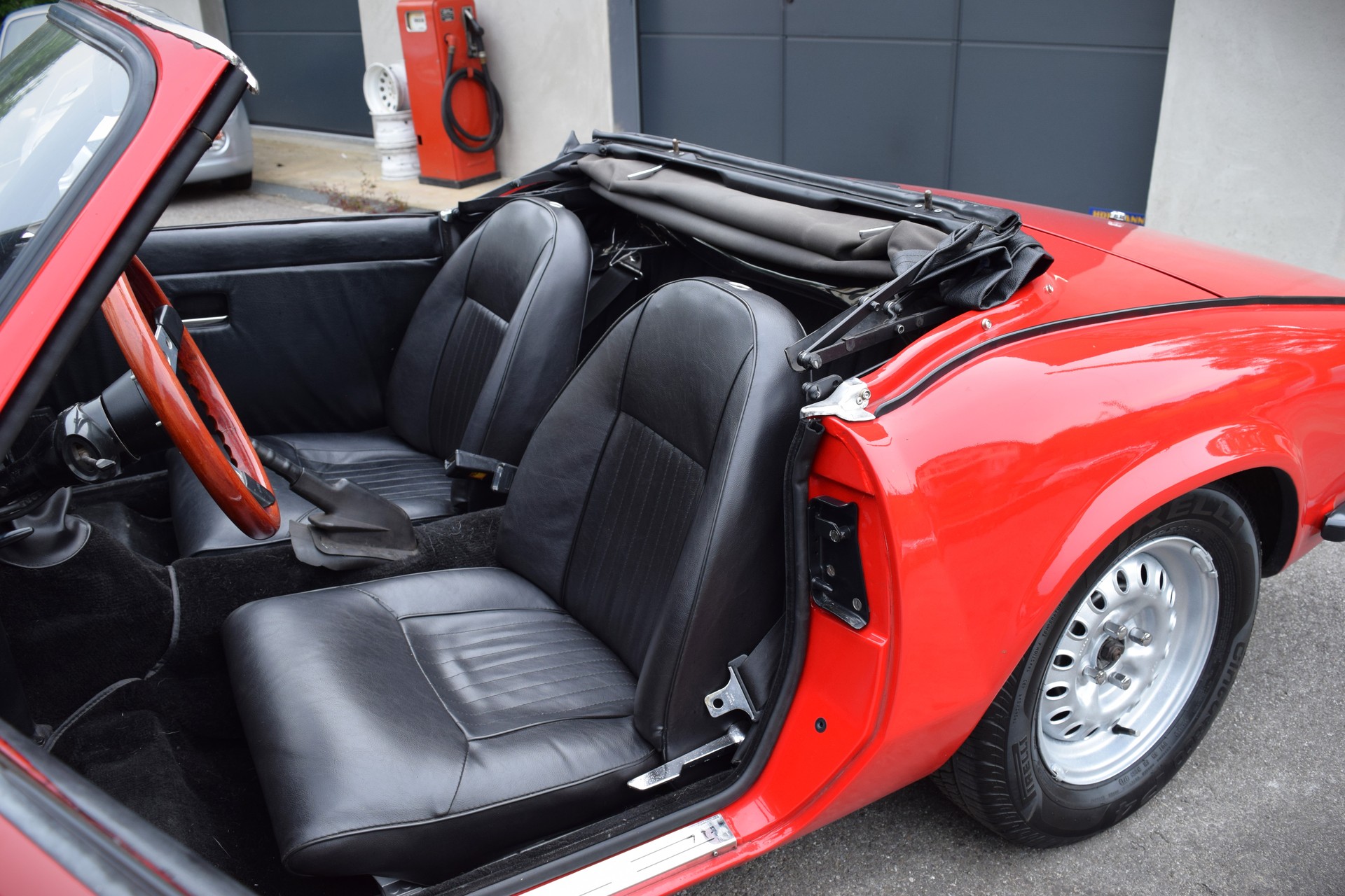 TRIUMPH Spitfire MK4-image-4