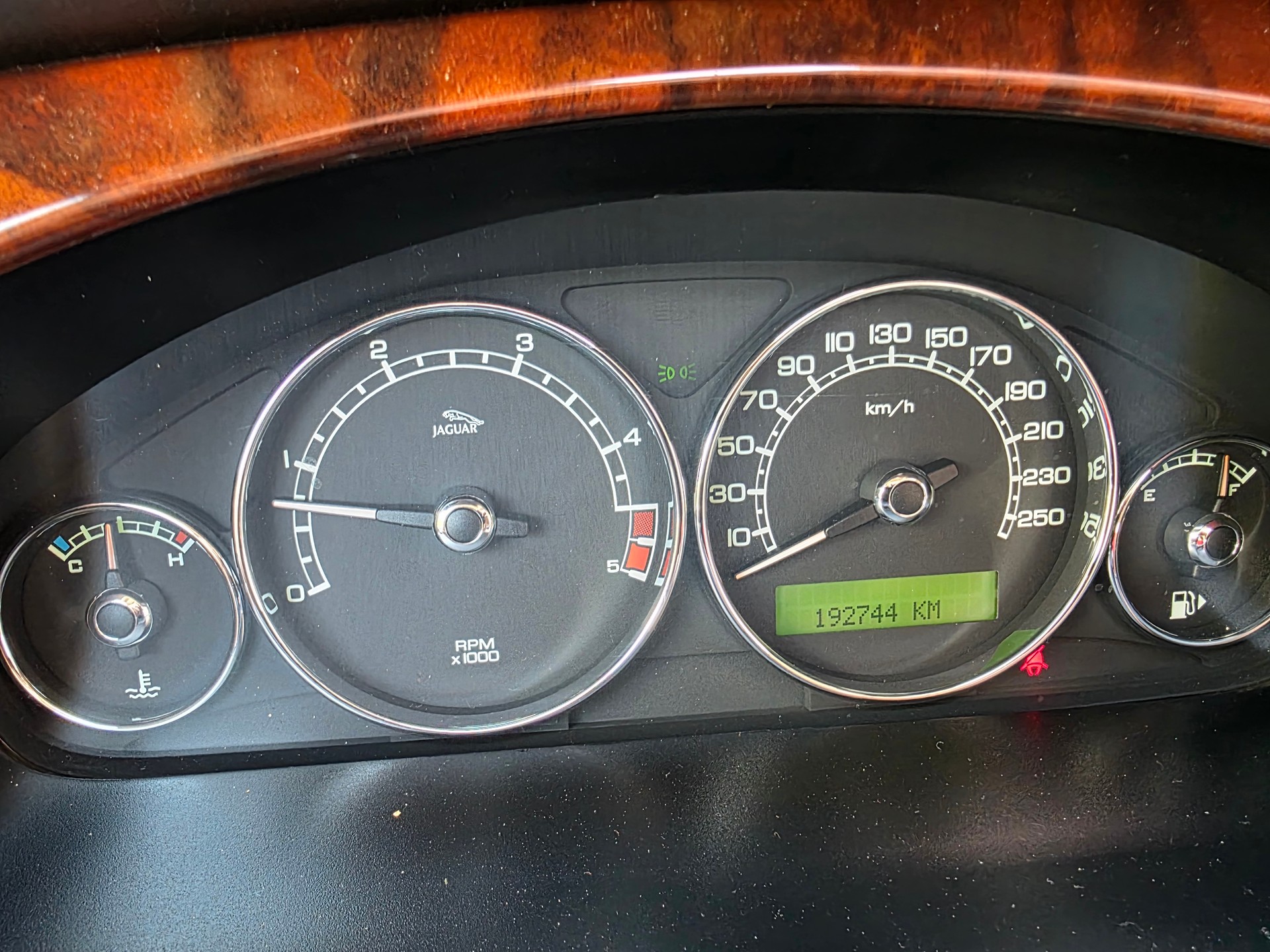JAGUAR X-Type 2.2D Sovereign Automatic-image-14