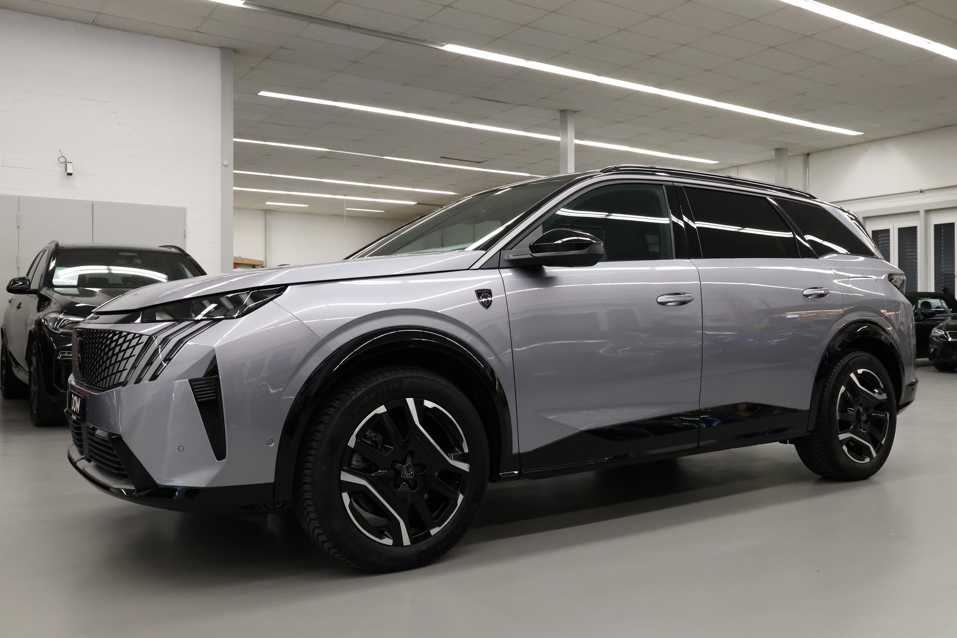 PEUGEOT 5008 e-GT Exclusive-showroom-element-3