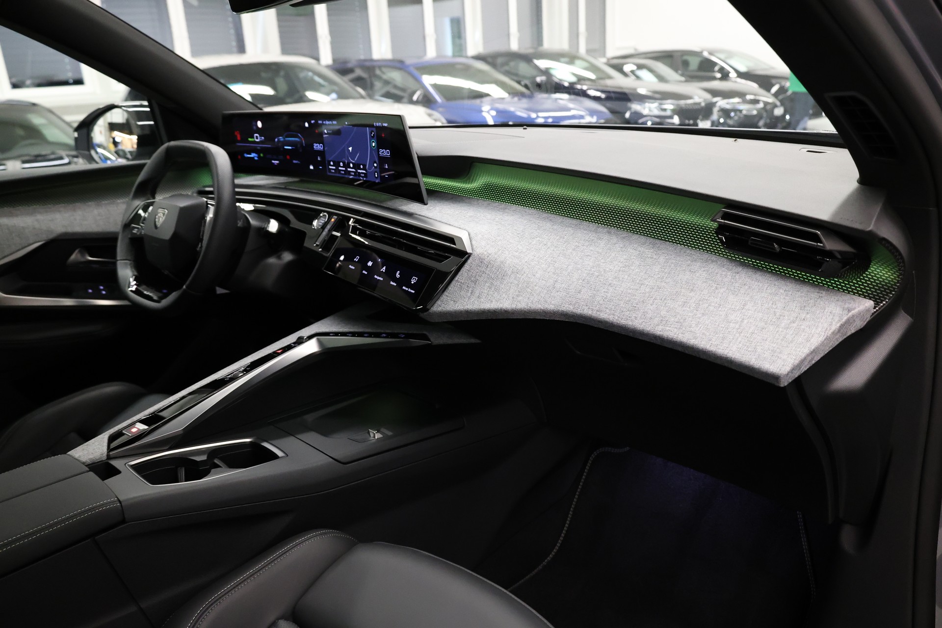 PEUGEOT 5008 e-GT Exclusive-image-18