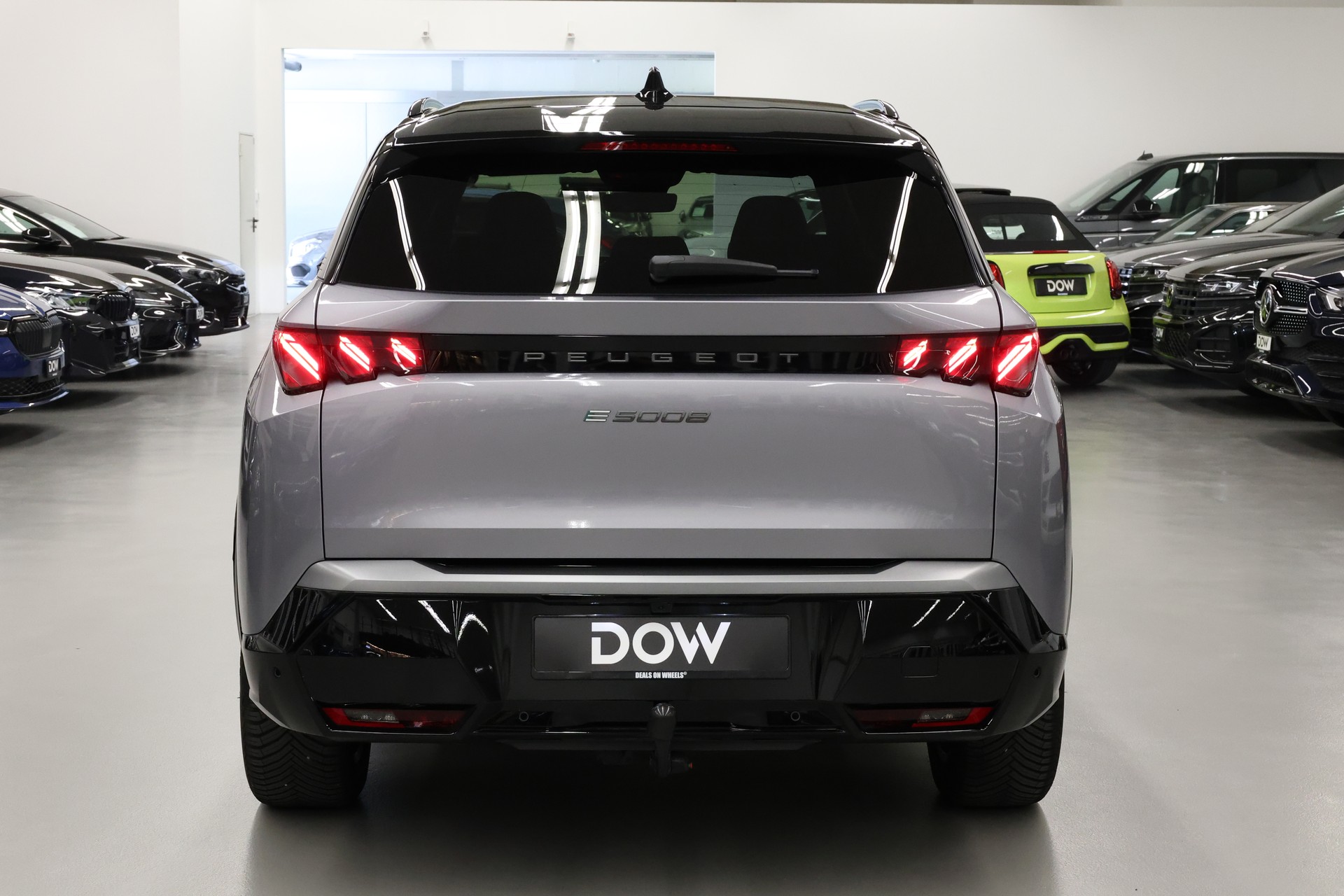 PEUGEOT 5008 e-GT Exclusive-image-8