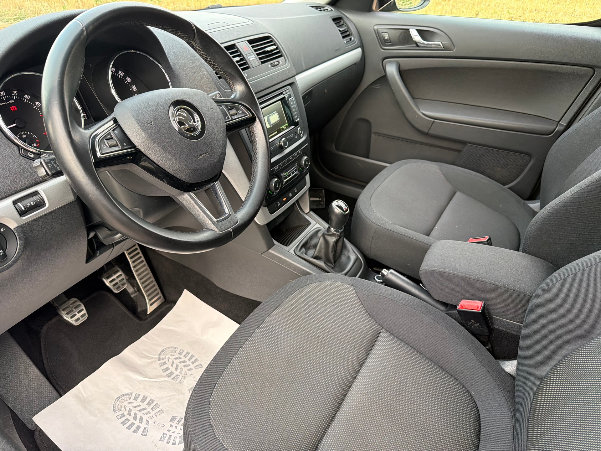 SKODA Yeti 2.0 TDI Ambition 4x4-image-4