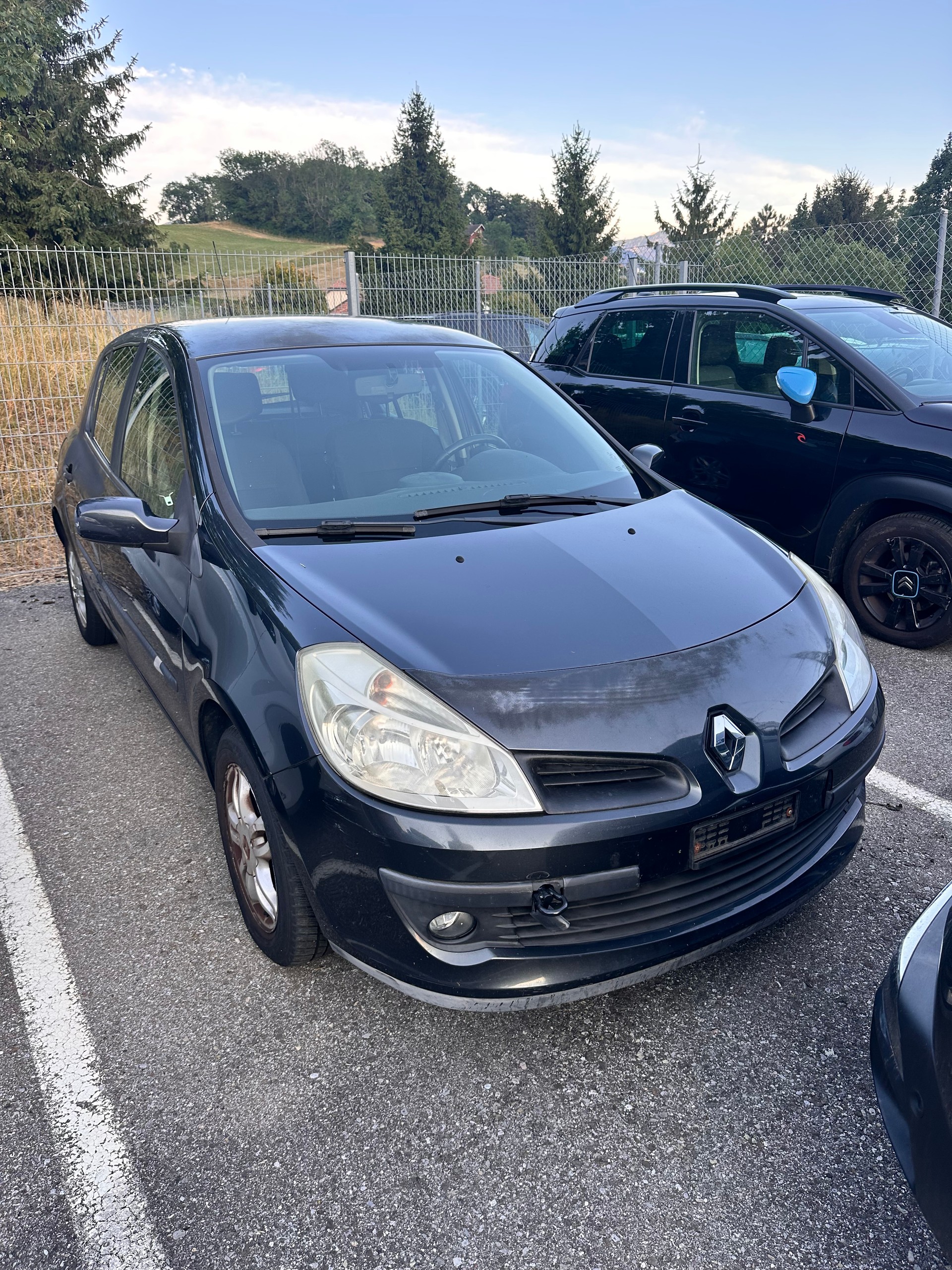 RENAULT Clio 1.4 16V "EMBRAYAGE A CHANGER"-image-2