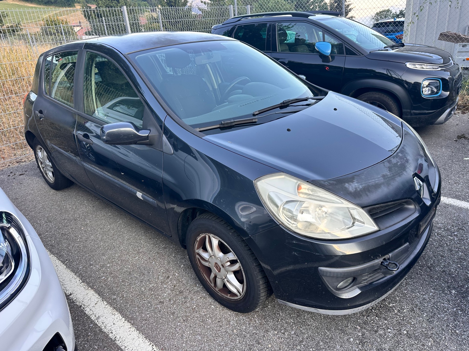 RENAULT Clio 1.4 16V "EMBRAYAGE A CHANGER"-image-1