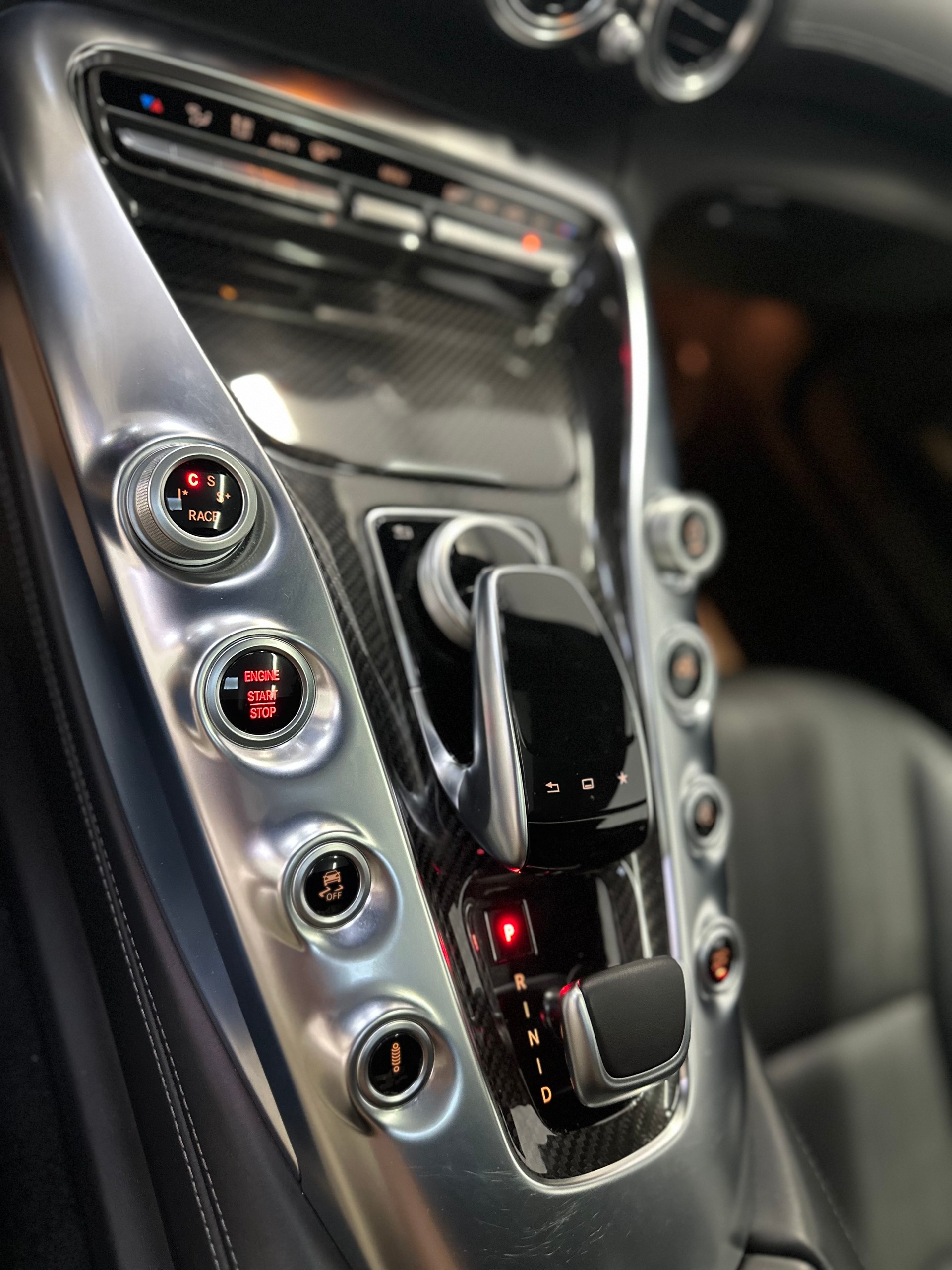 MERCEDES-BENZ AMG GT S Speedshift DCT-image-15