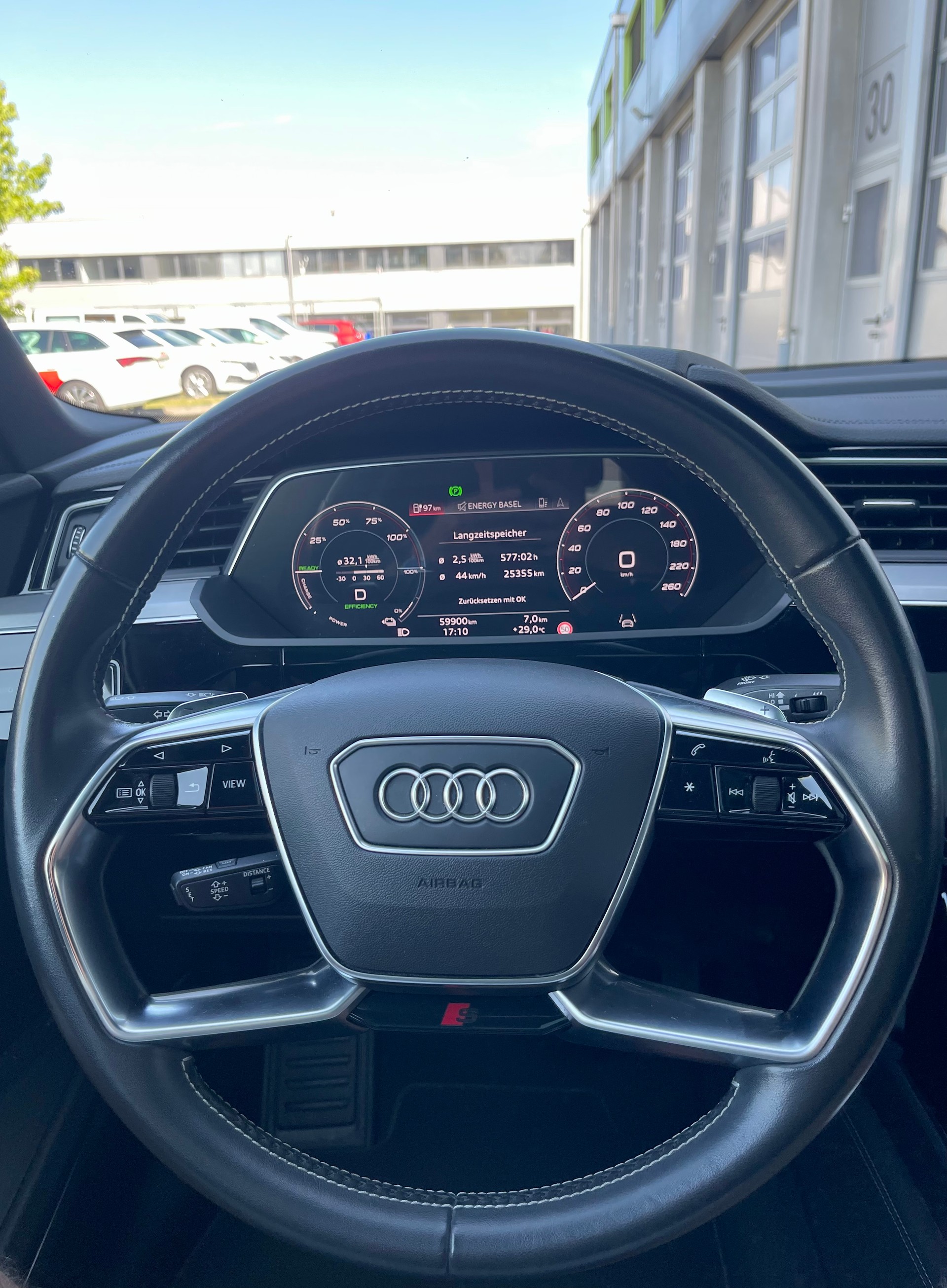 AUDI e-tron 50 Sportback S Line quattro "Black Edition"-image-2