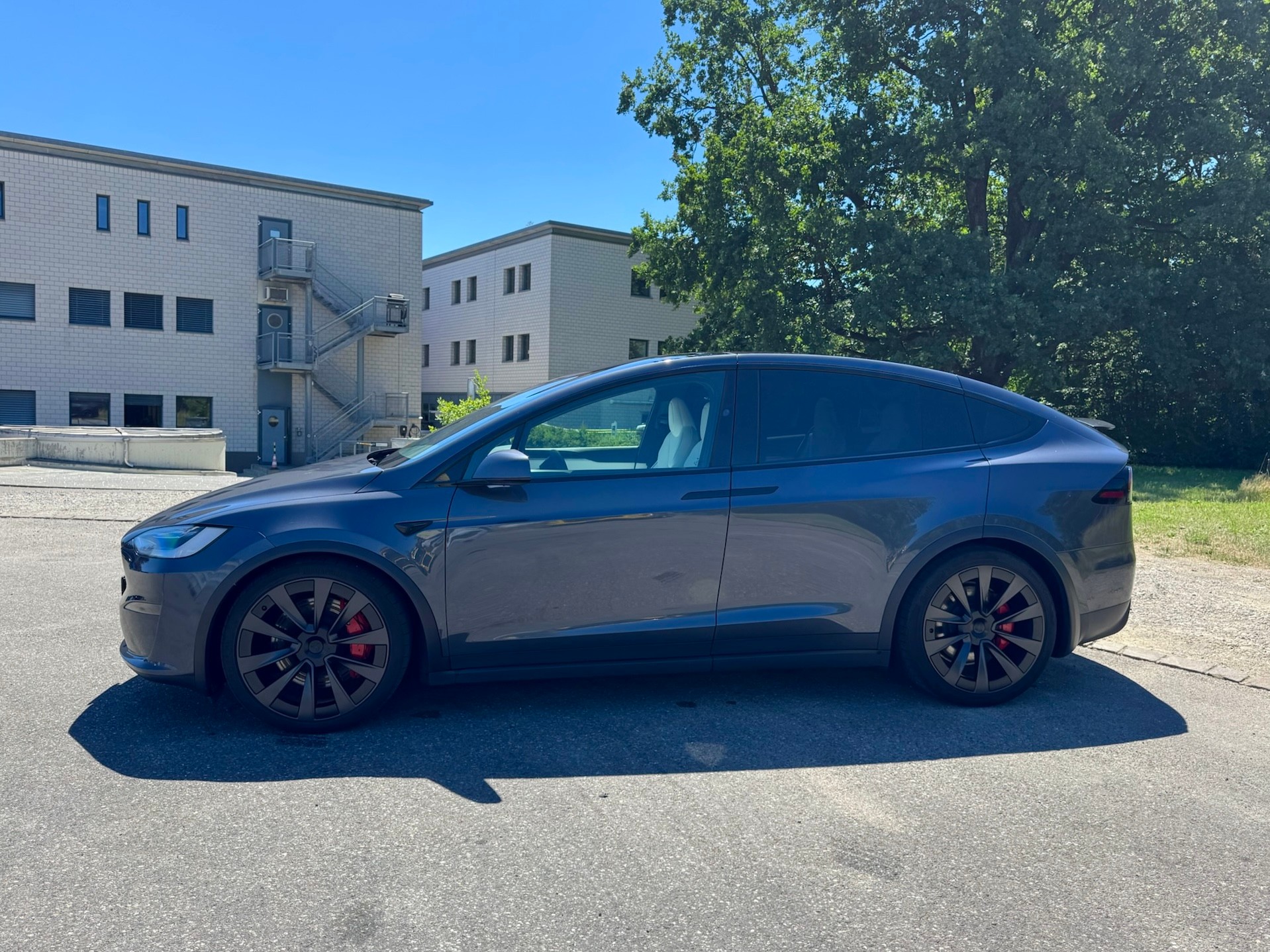 TESLA Model X 100kWh Plaid | teslify.ch-image-2