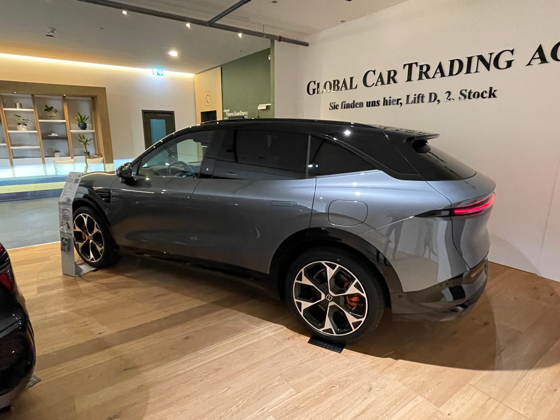 ZEEKR 7X 100kWh Privilege AWD mit Comfort und Cockpitpaket, Modell 2026-showroom-element-1