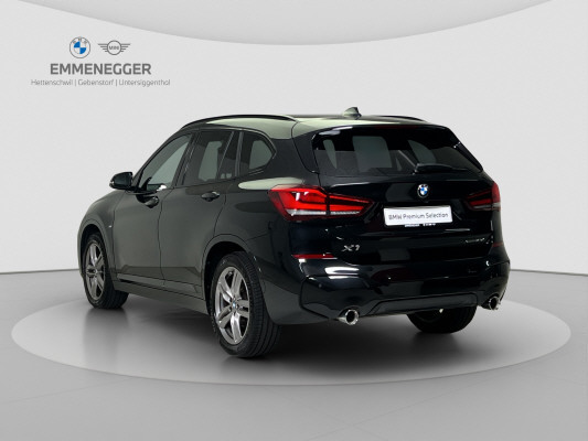 BMW X1 xDrive 18d M Sport-showroom-element-2