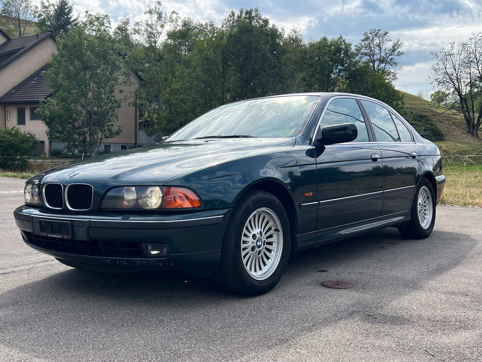 BMW 528i