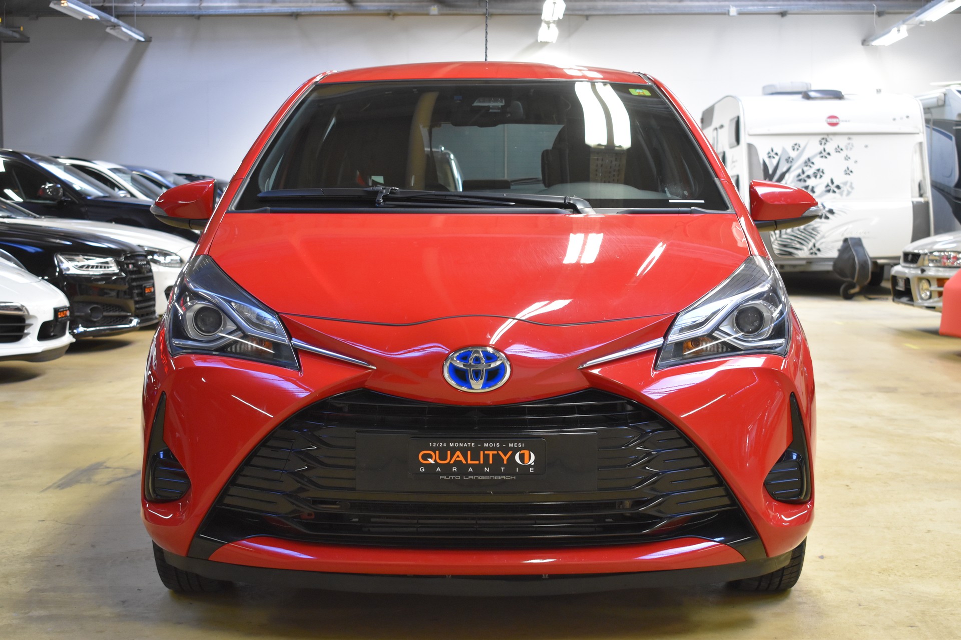 TOYOTA Yaris 1.5 VVT-i Hybrid Comfort e-CVT-showroom-element-2