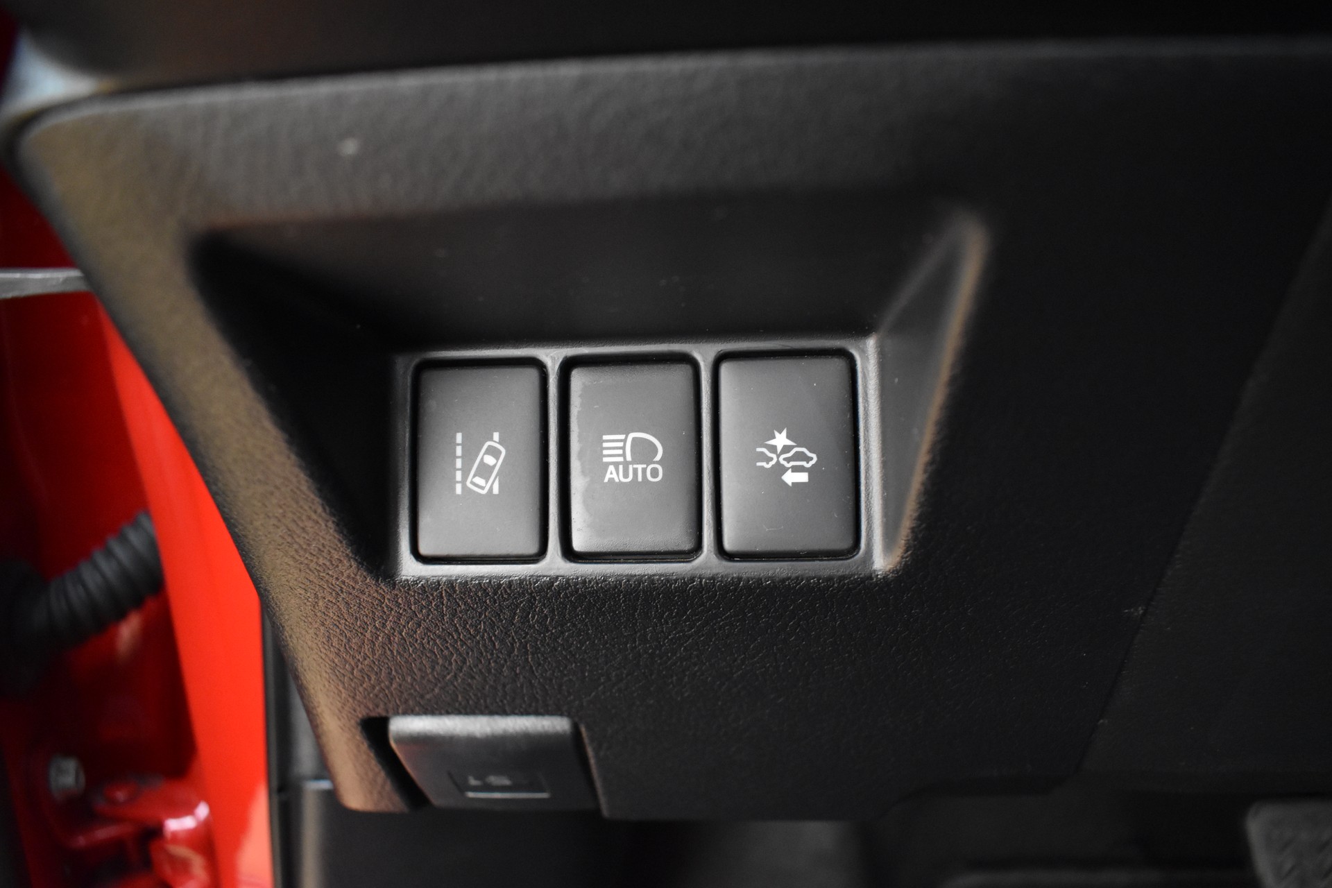 TOYOTA Yaris 1.5 VVT-i Hybrid Comfort e-CVT-image-18
