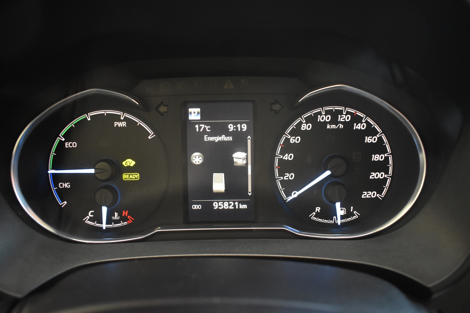 TOYOTA Yaris 1.5 VVT-i Hybrid Comfort e-CVT-image-11