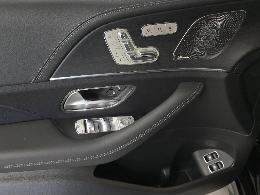 MERCEDES-BENZ GLE 400 e AMG Line 4Matic EQ Star-image-5