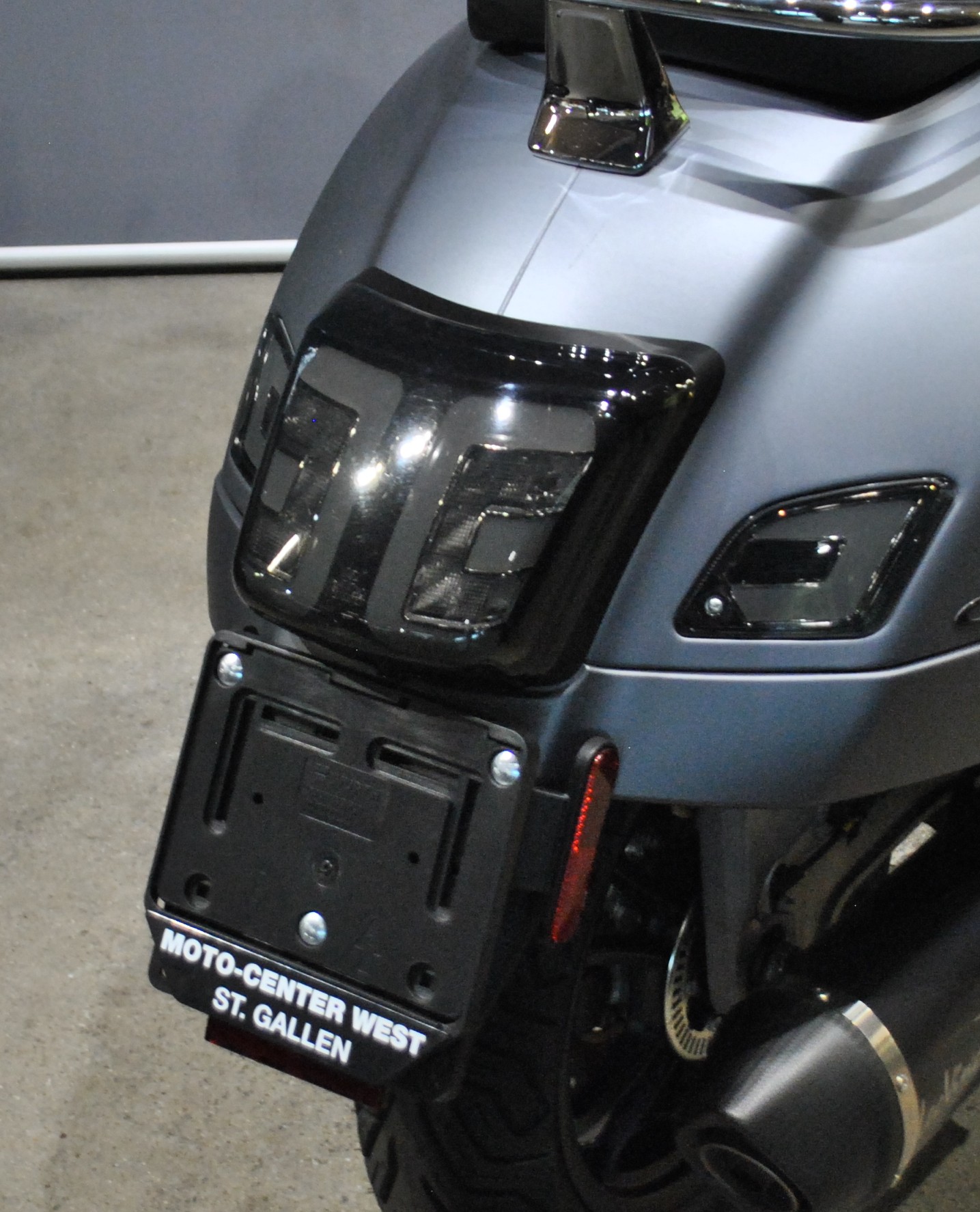 PIAGGIO Vespa GTS 300 Super Sport ABS-image-9