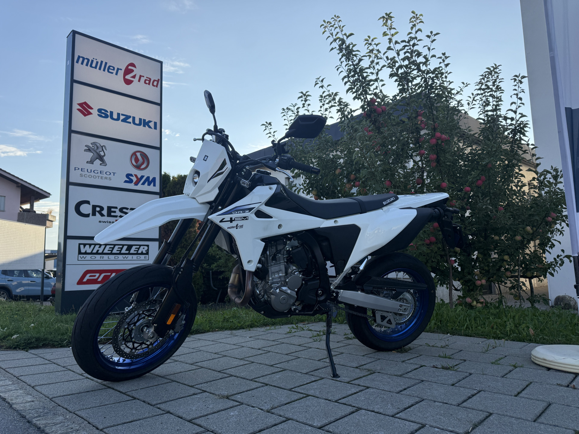 SUZUKI DR-Z4SM-image-3