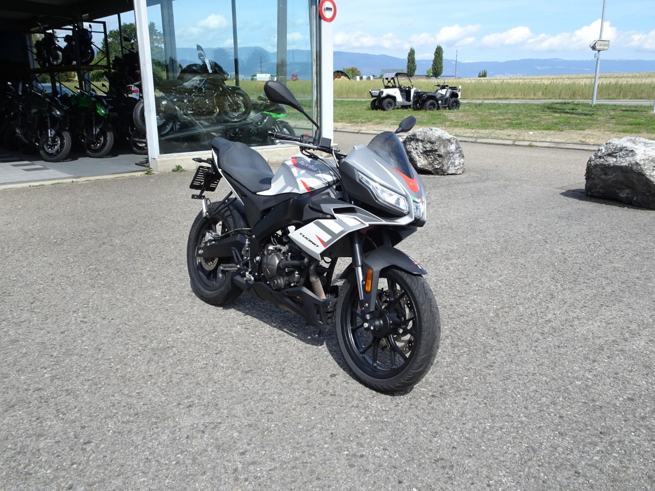 APRILIA Tuono 125-image-1