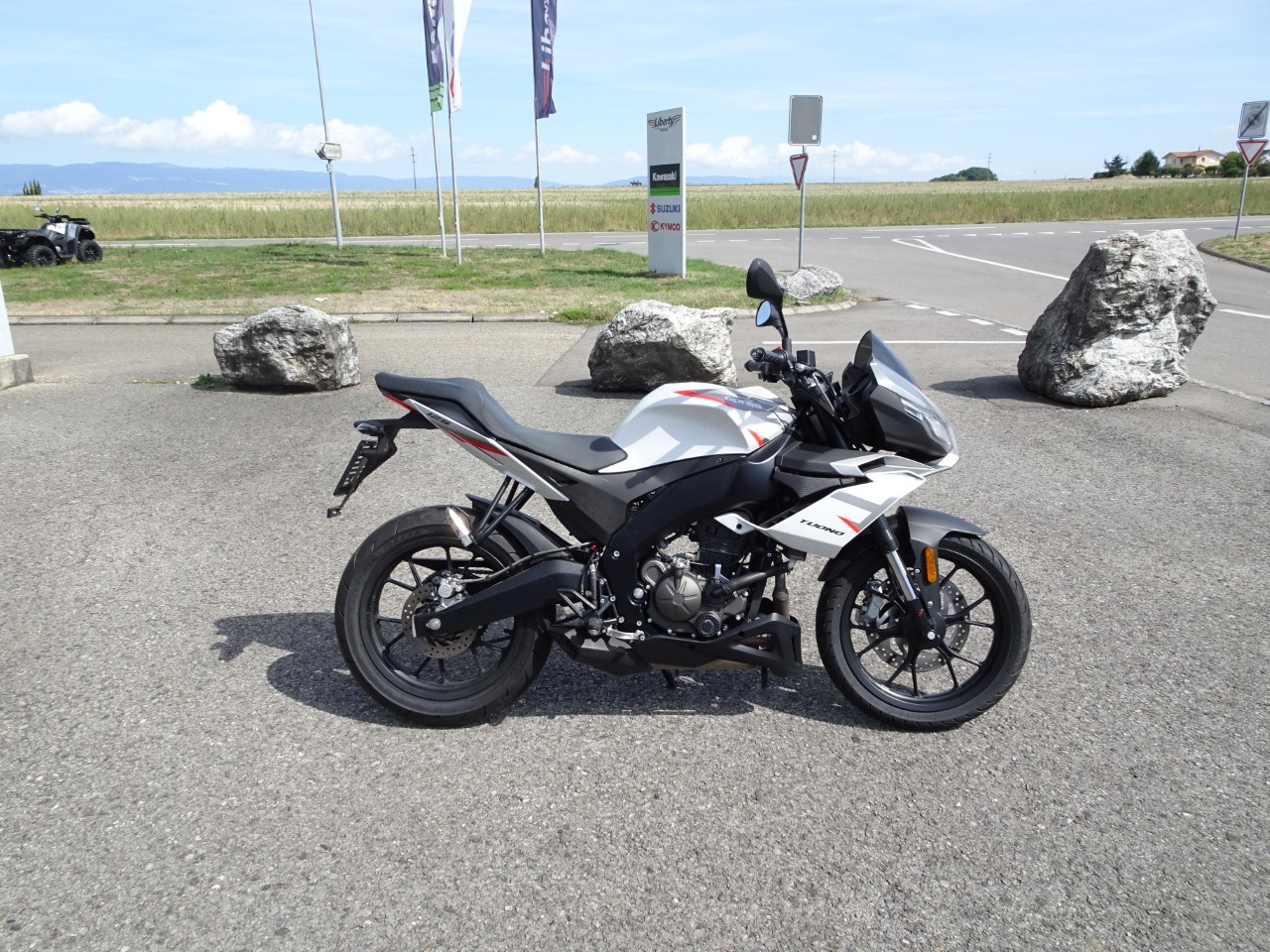 APRILIA Tuono 125-image-0