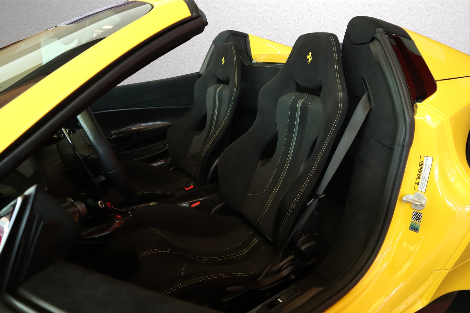FERRARI 488 Pista Spider 3.9 V8-image-19