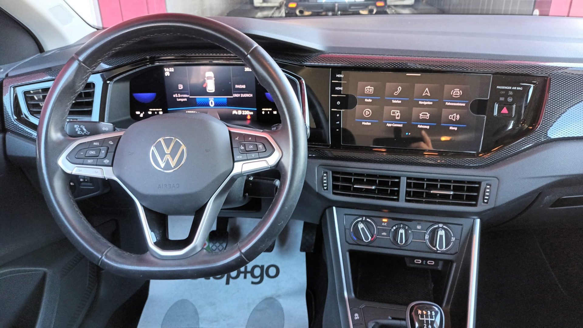 VW Polo 1.0 TSI Life-image-10