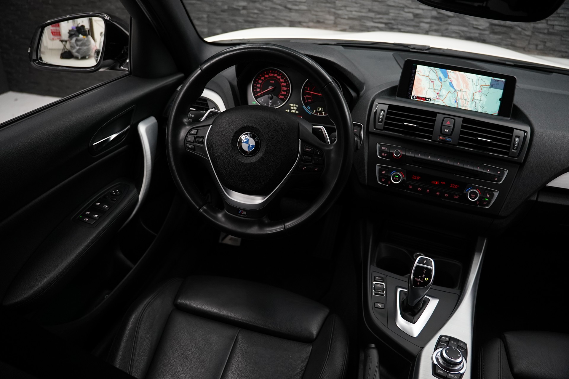 BMW M135i xDrive Steptronic-image-20