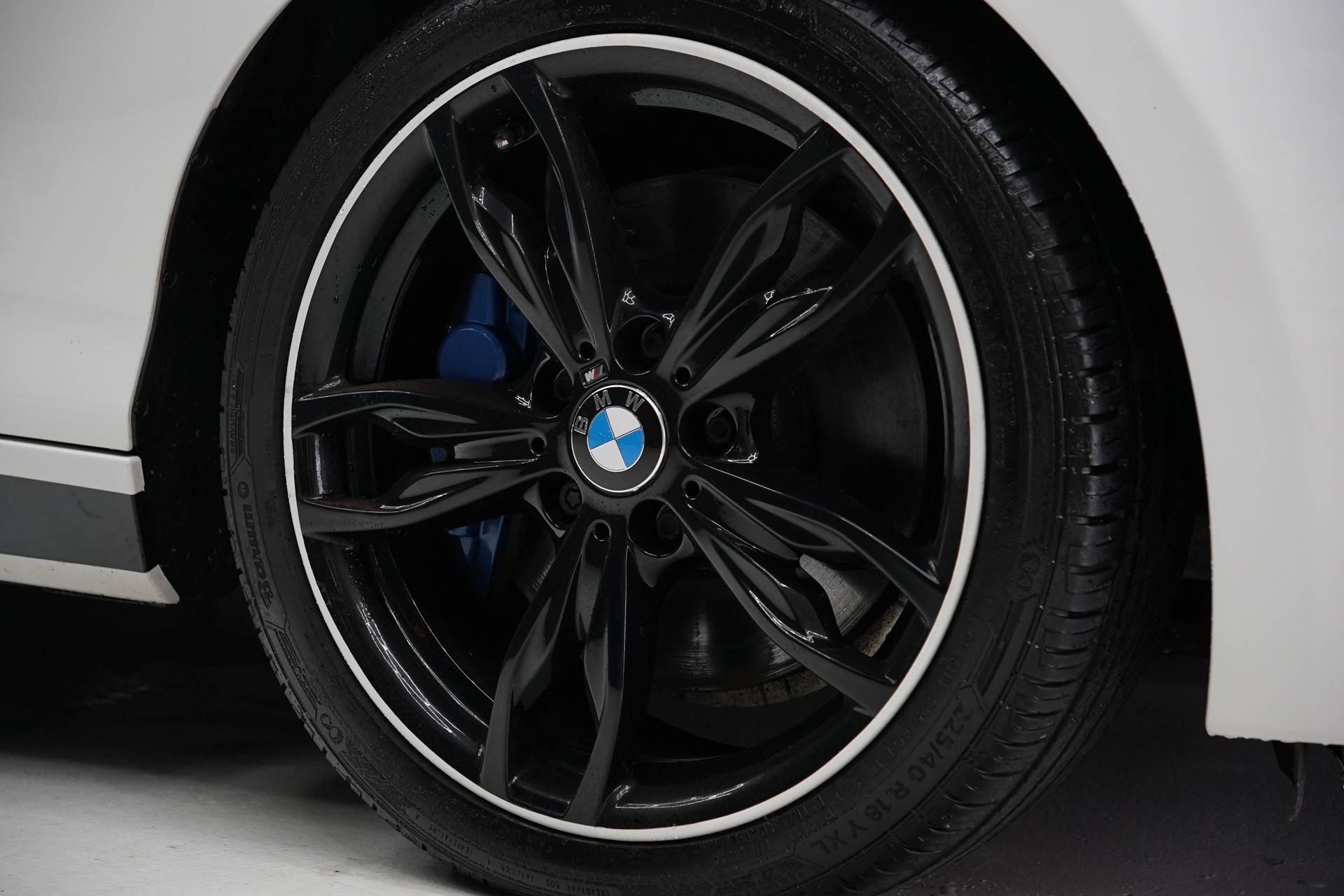 BMW M135i xDrive Steptronic-image-11