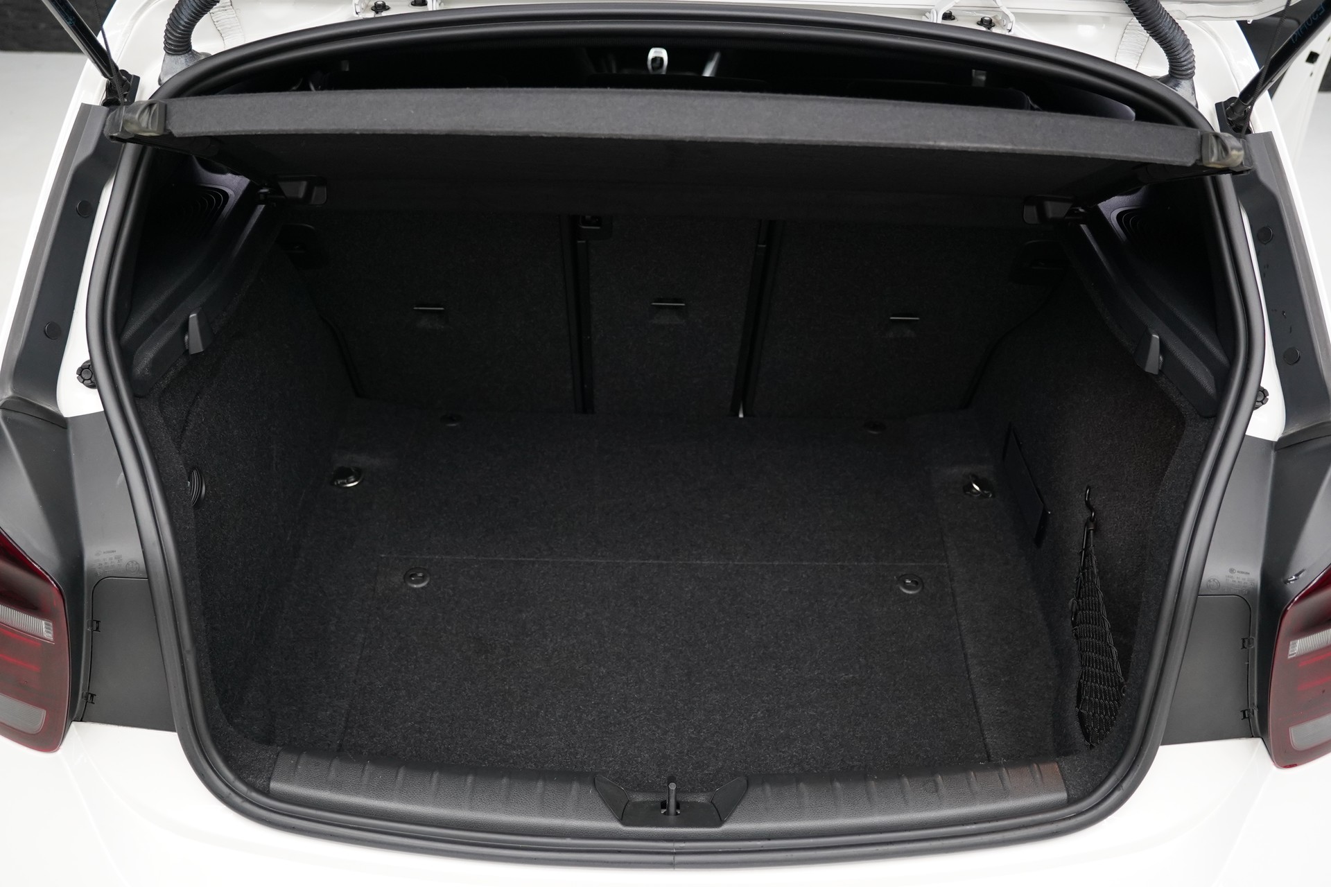 BMW M135i xDrive Steptronic-image-31
