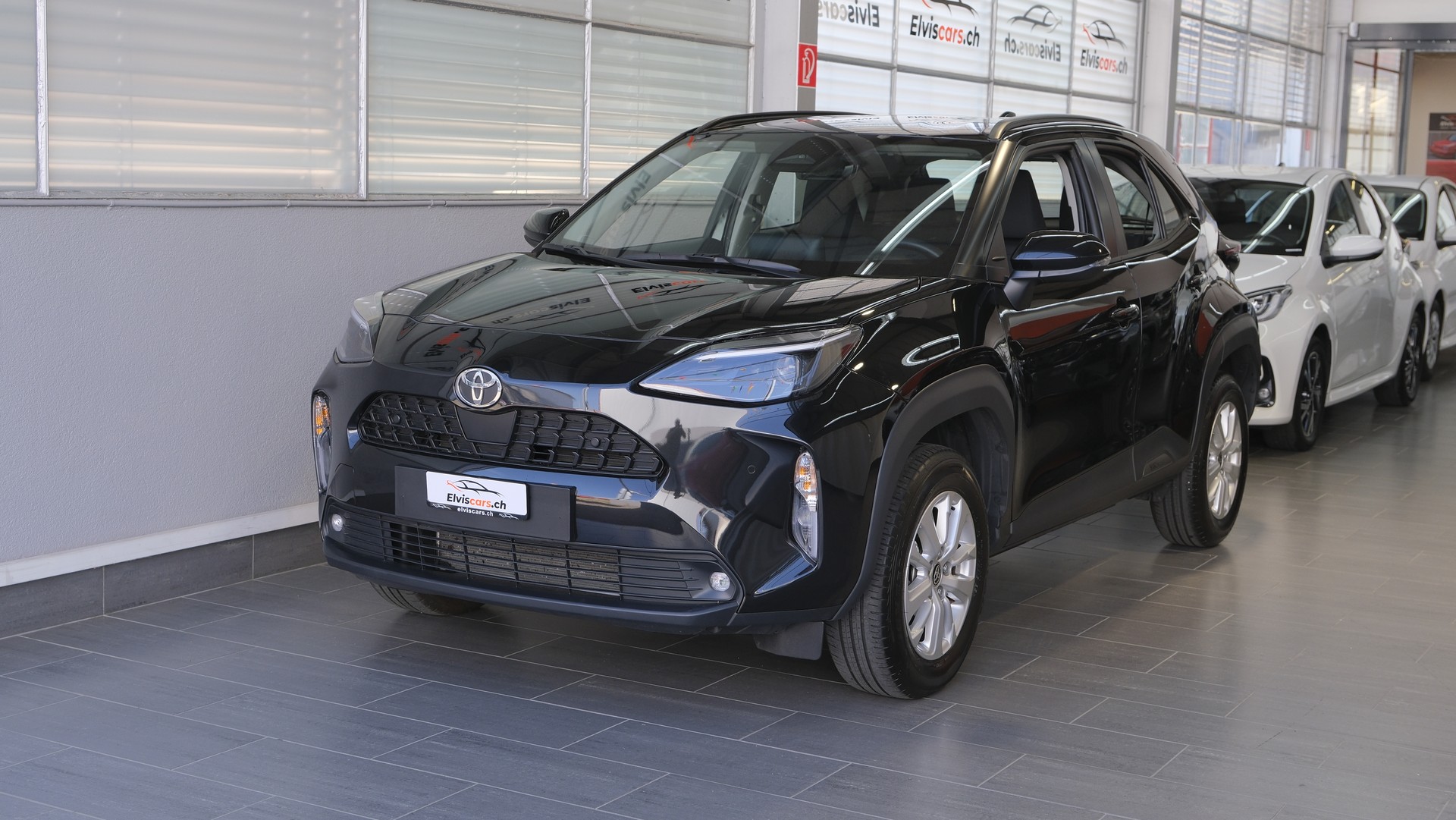 TOYOTA Yaris Cross 1.5 Trend e-CVT-showroom-element-2
