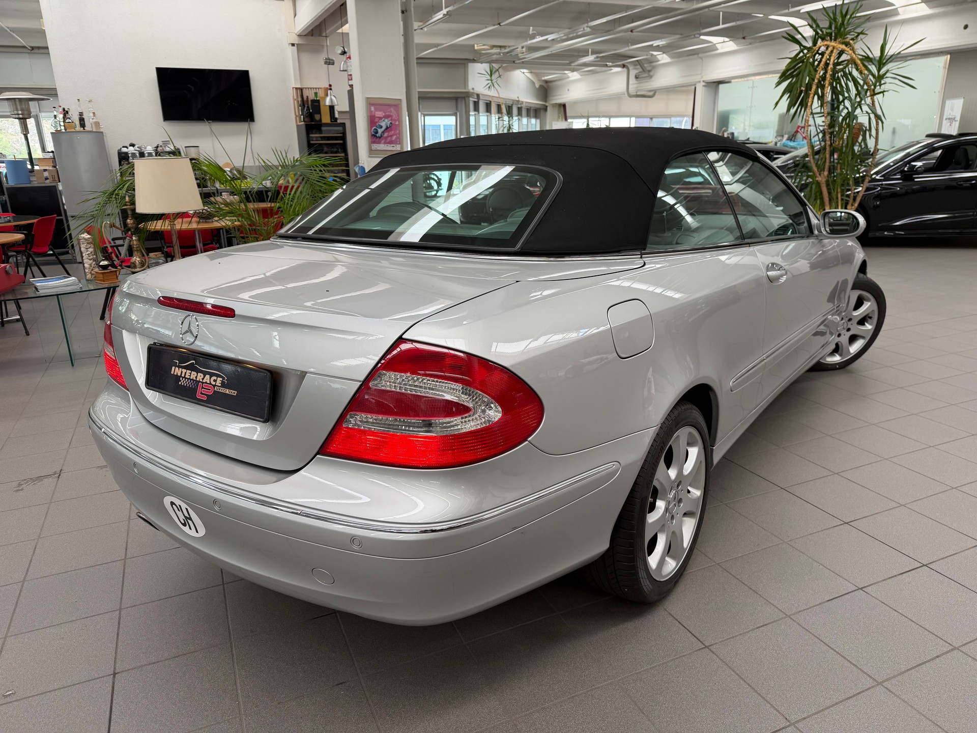MERCEDES-BENZ CLK 320 Automatica-image-3