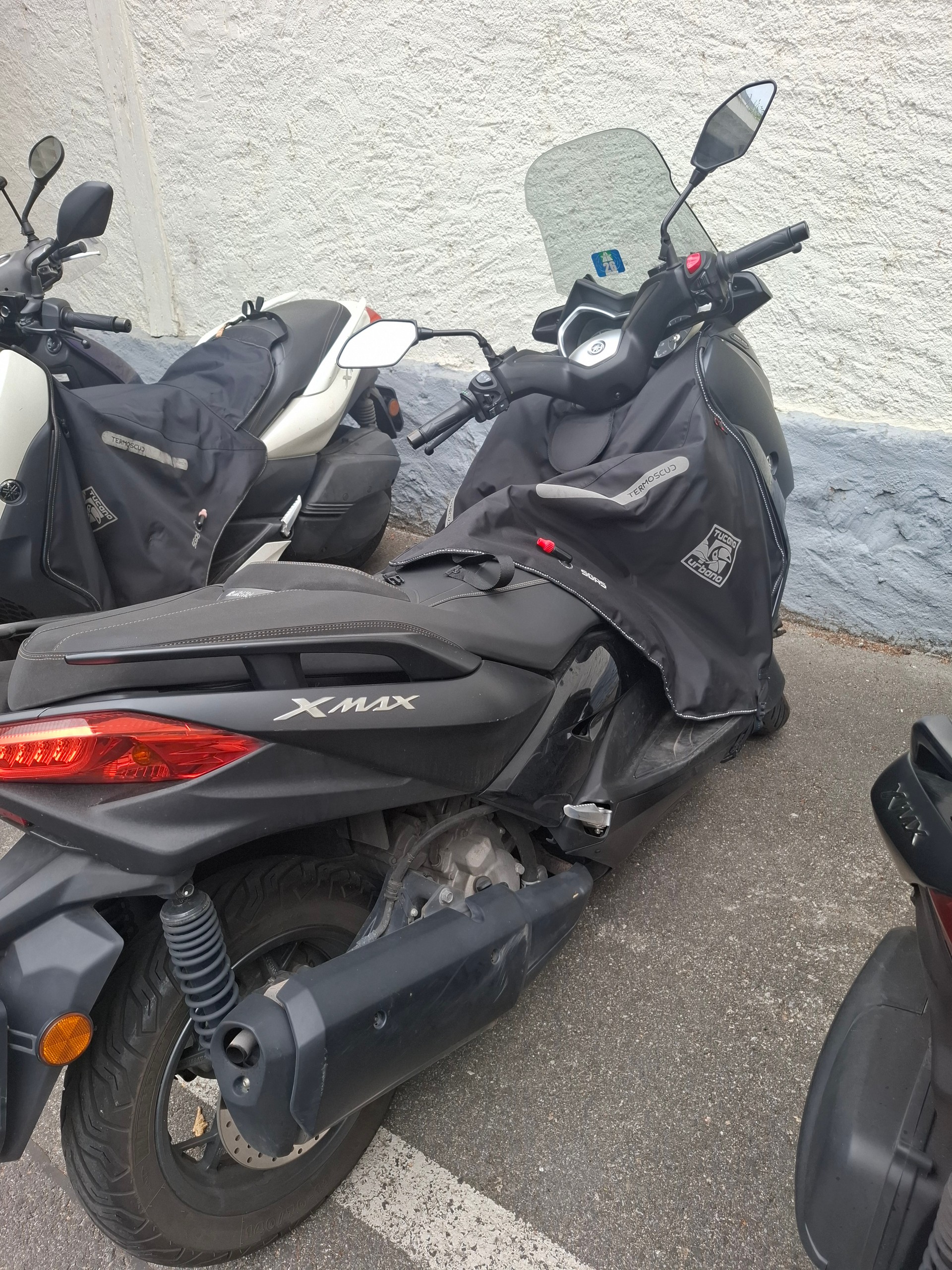 YAMAHA X-Max 300 Iron Max ABS-image-5