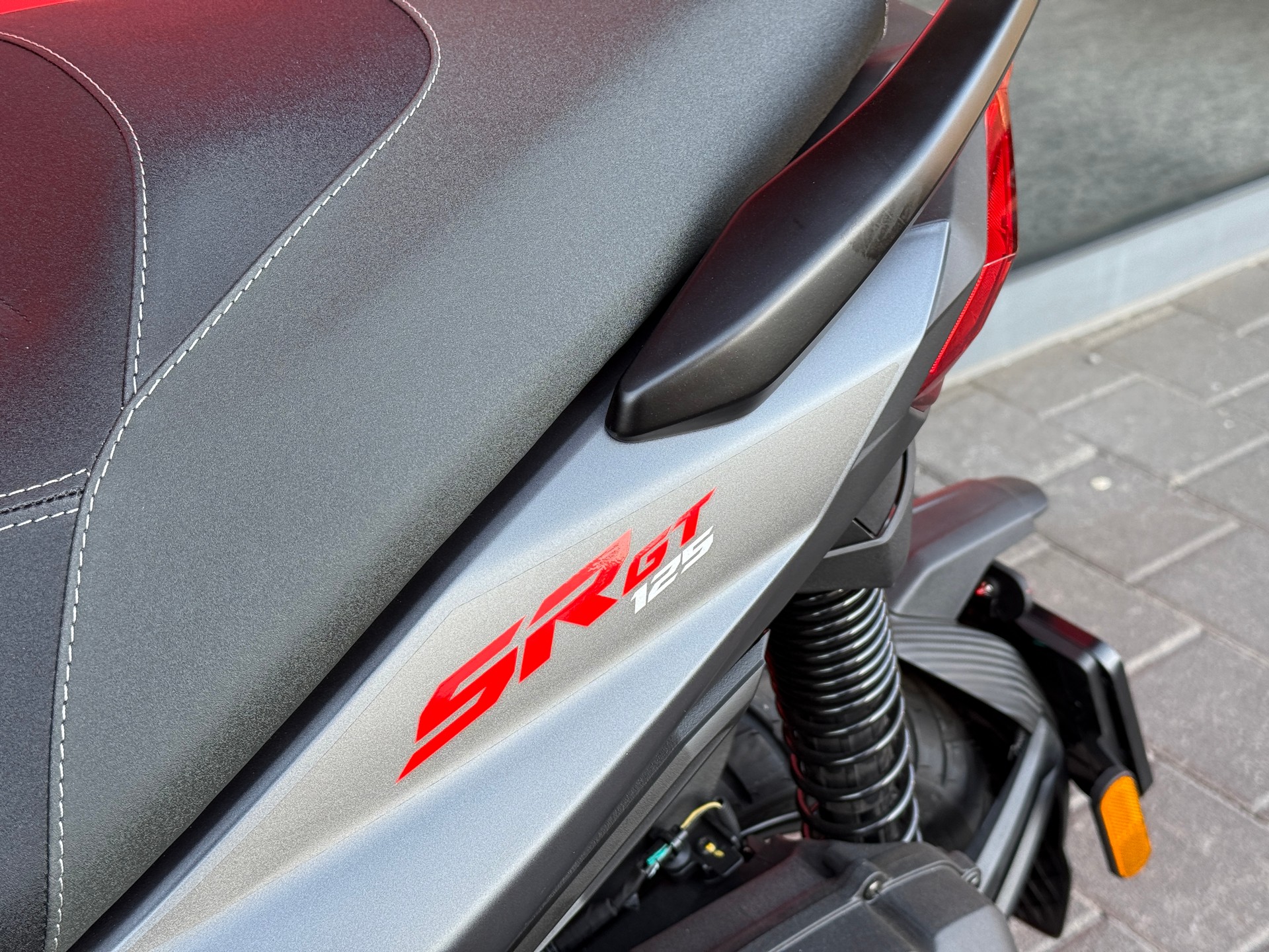 APRILIA SR 125 GT ABS-image-3