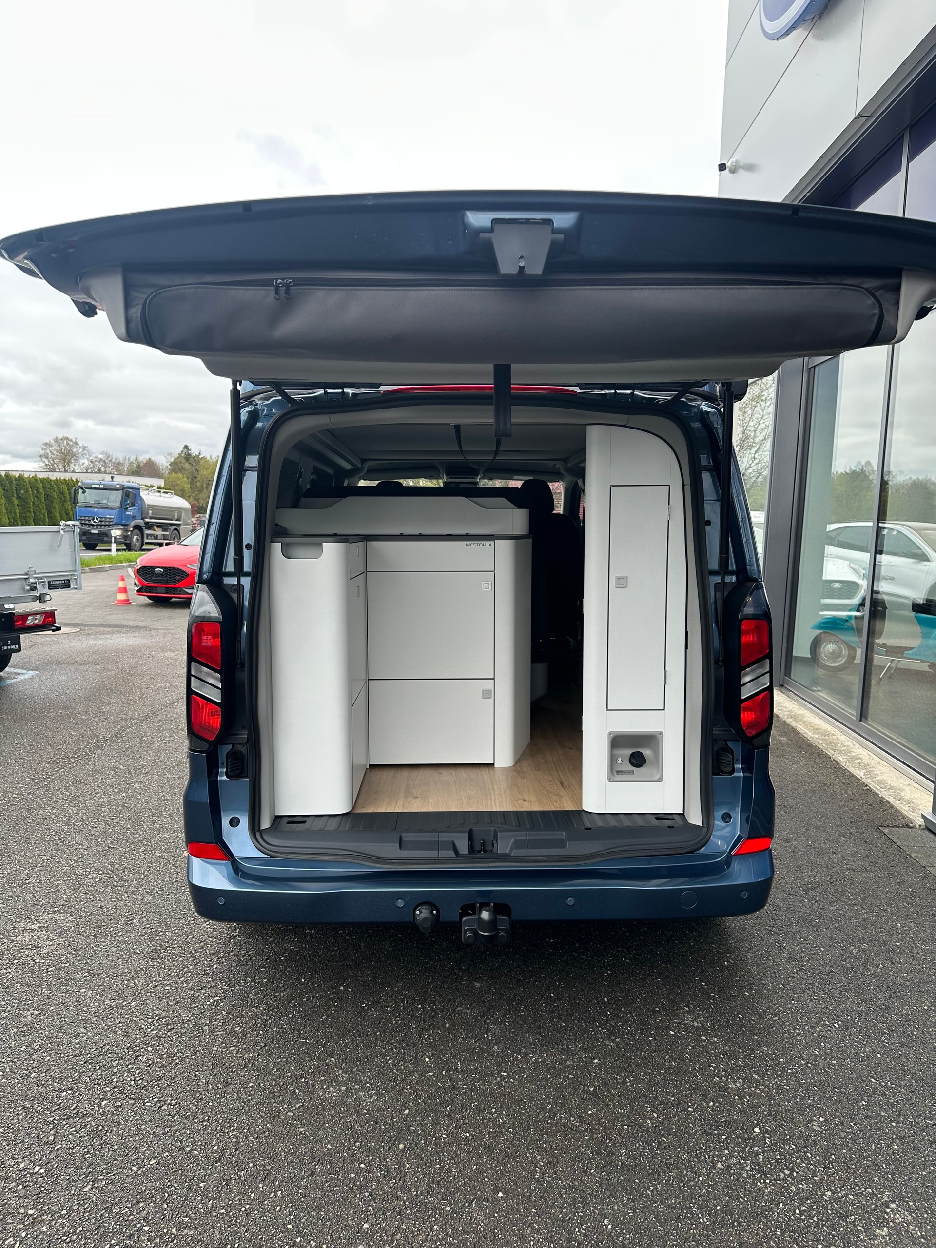 FORD Transit C Nugget 320 L1 2.0 Ec Titanium/170CV/Aut.-image-6