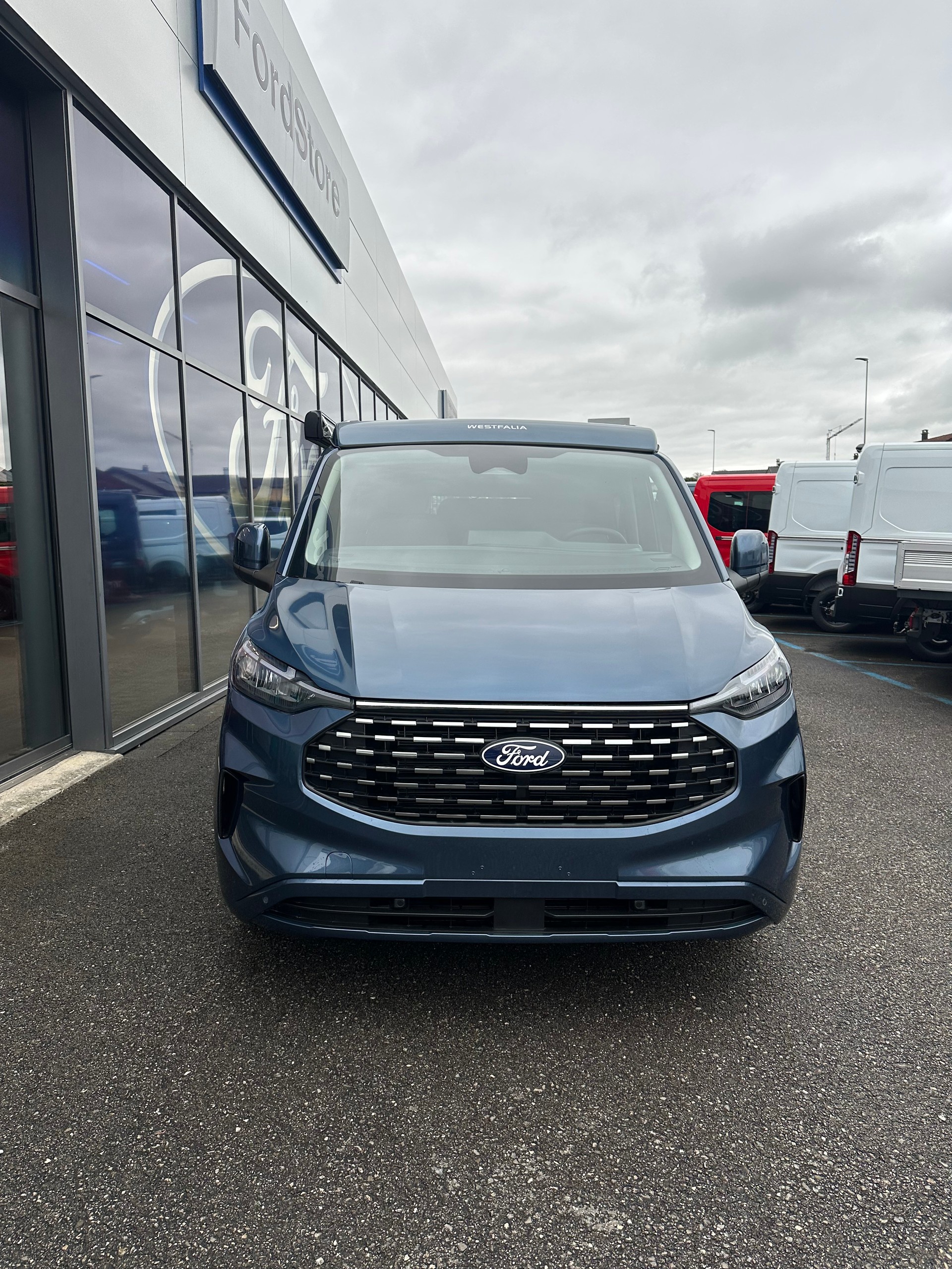 FORD Transit C Nugget 320 L1 2.0 Ec Titanium/170CV/Aut.-image-8