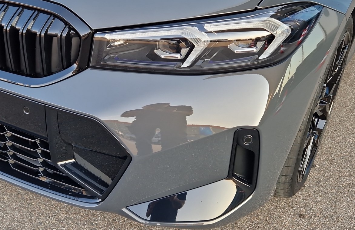 BMW 330d xDrive 48V Touring Steptronic M Sport Pro-image-20