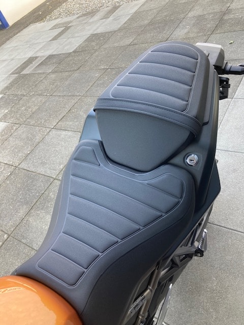 SUZUKI GSX-8T-image-7