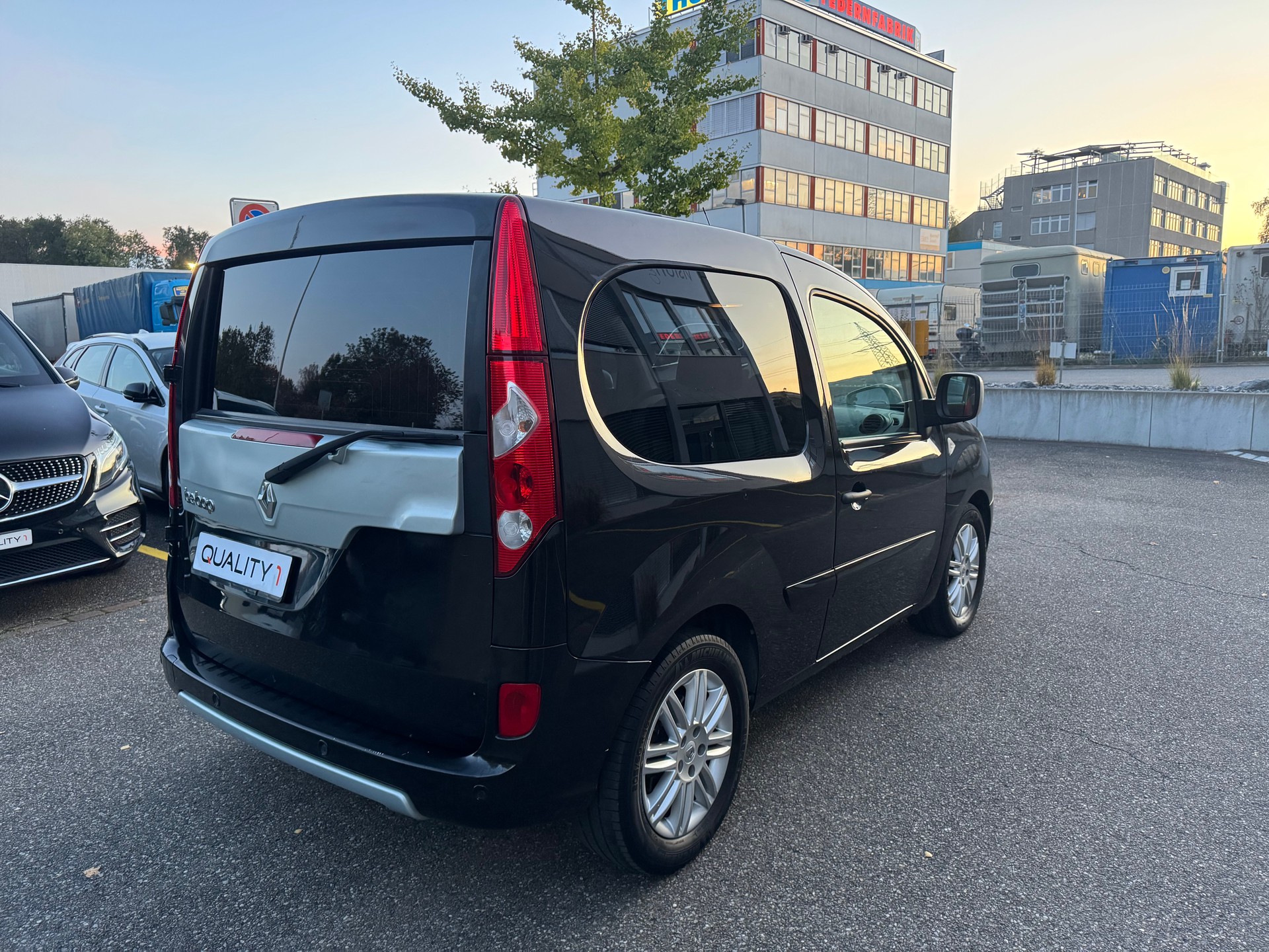 RENAULT Kangoo Be Bop 1.5 dCi-image-4