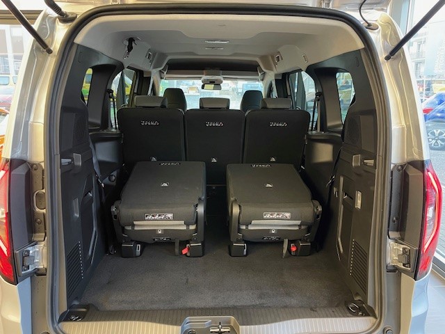 RENAULT Grand Kangoo 1.3 TCe 130 PF Techno EDC-image-17