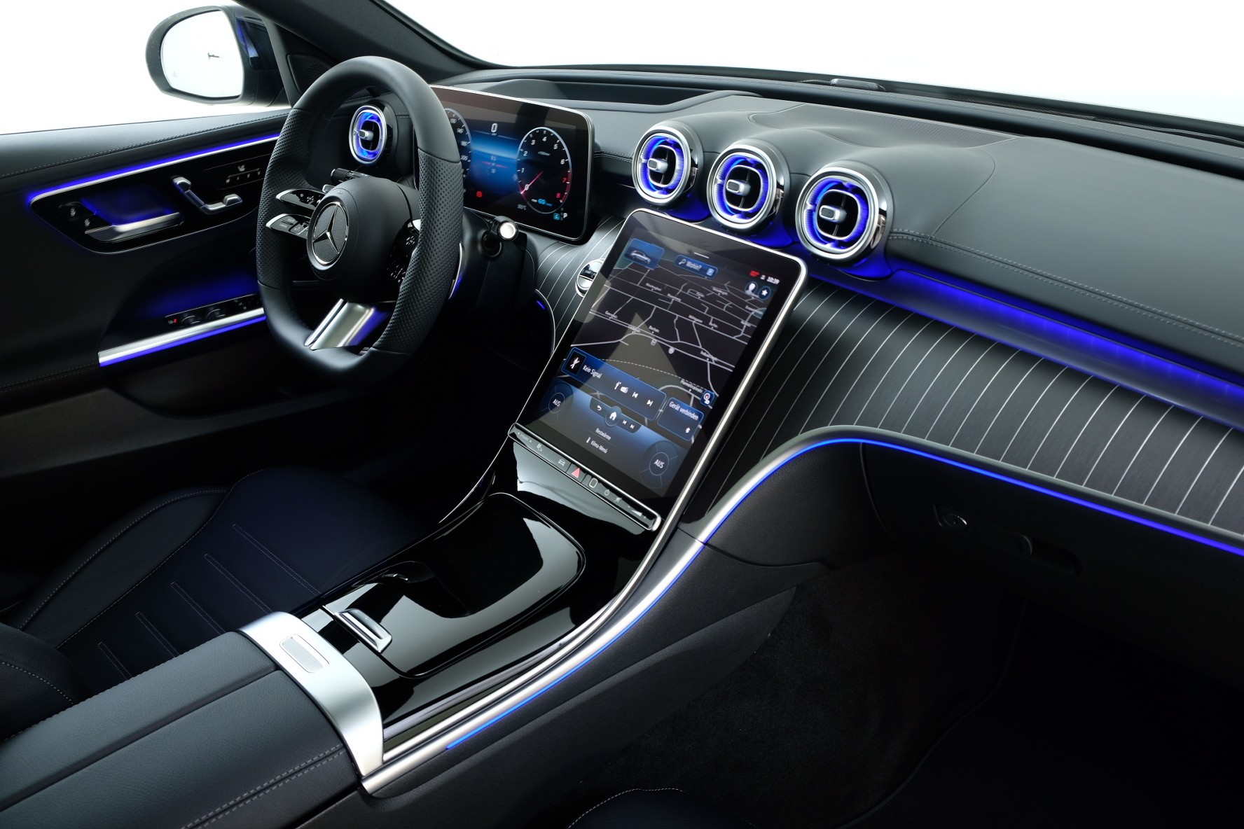 MERCEDES-BENZ C 300 T 4Matic AMG Line-image-7