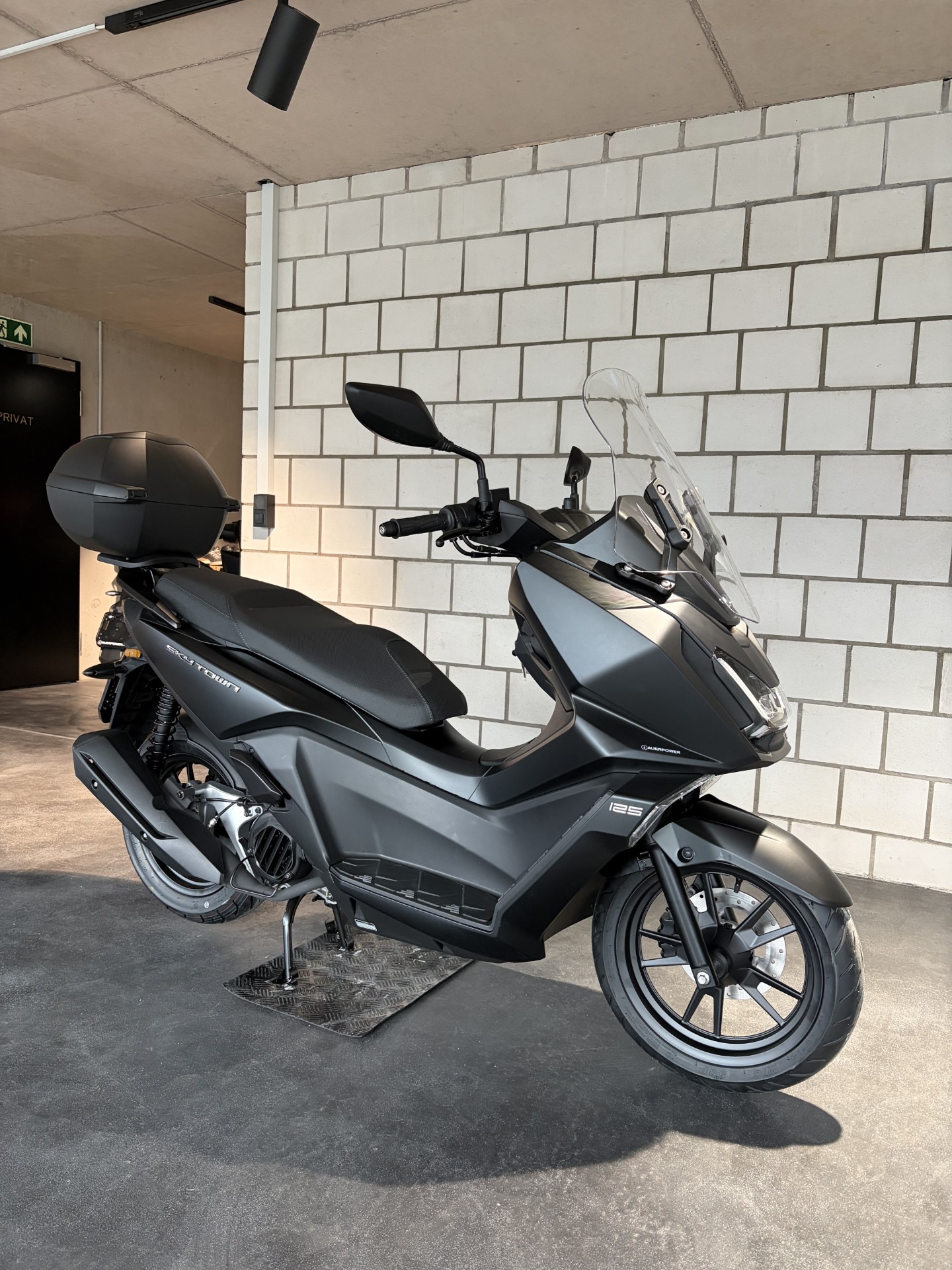 KYMCO Sky Town 125i CBS-image-3