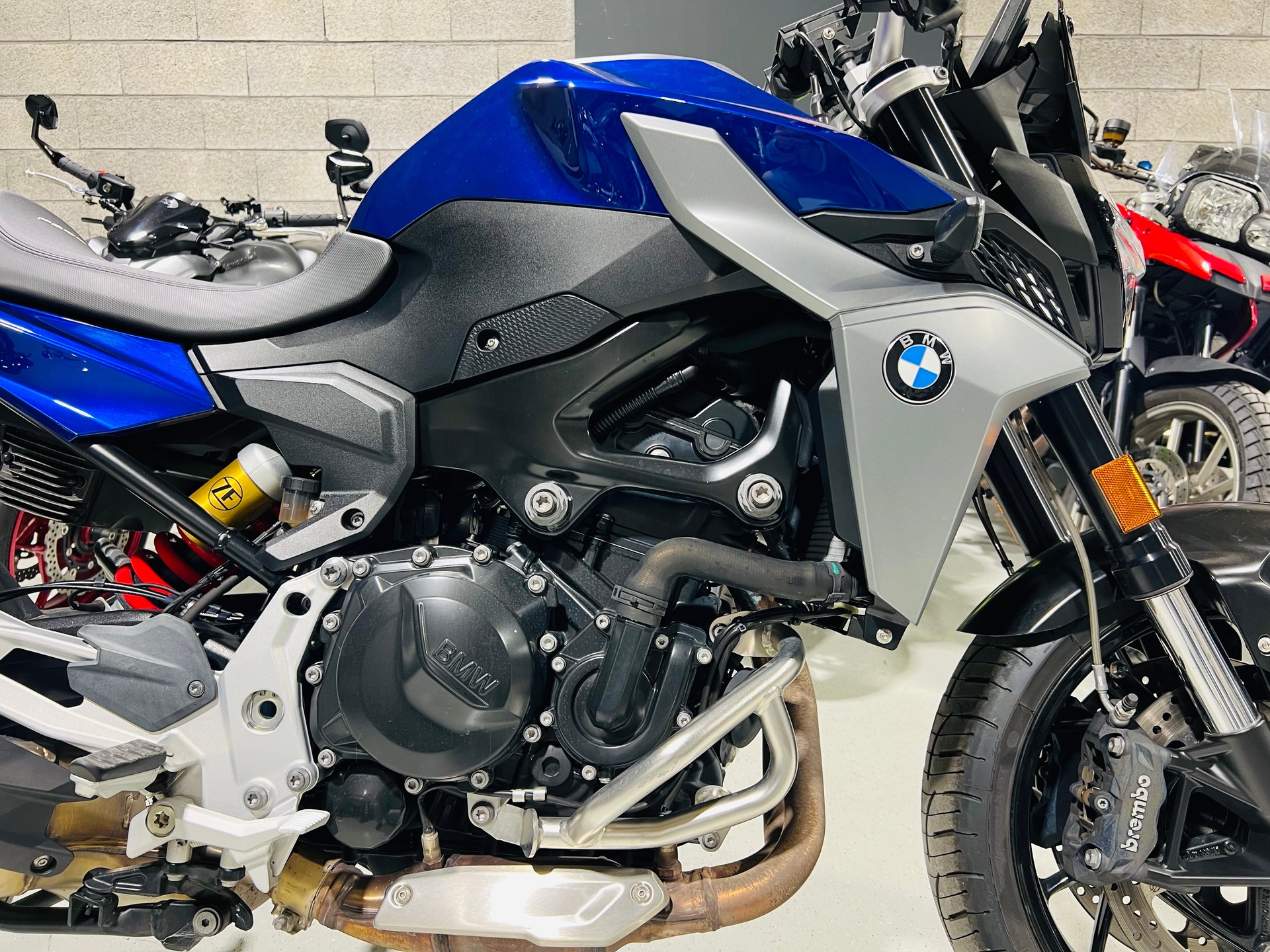 BMW F 900 R A2 ABS-image-2