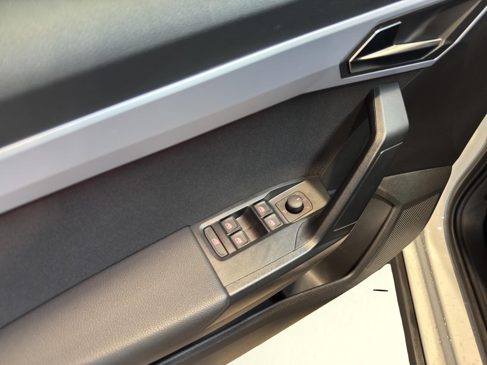 SEAT Arona 1.5 TSI FR DSG-image-18