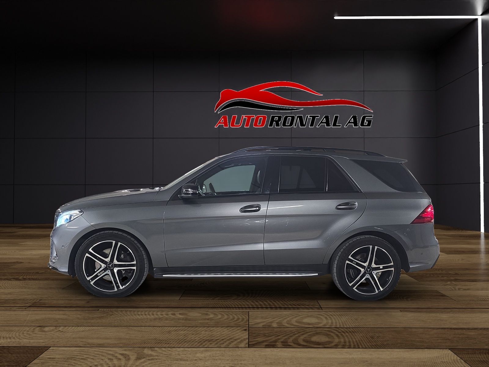 MERCEDES-BENZ GLE 43 AMG Executive 4Matic 9G-Tronic-showroom-element-3