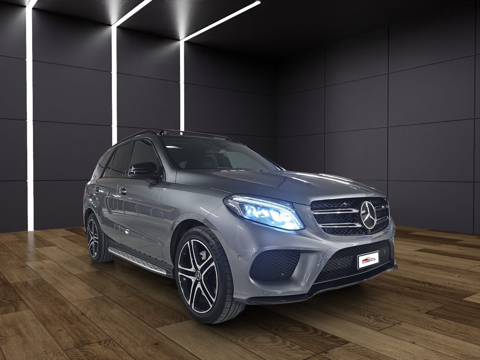 MERCEDES-BENZ GLE 43 AMG Executive 4Matic 9G-Tronic-showroom-element-1
