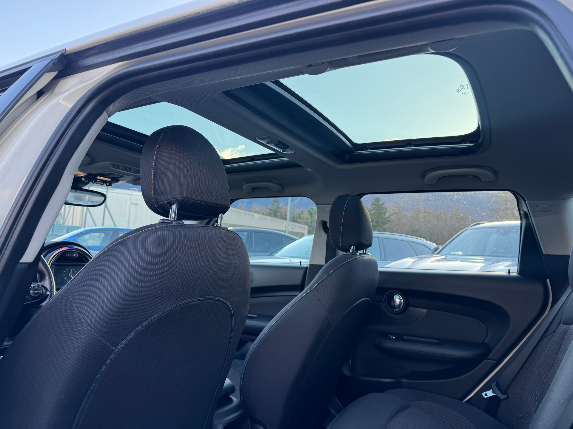 MINI Clubman Cooper Steptronic-image-8