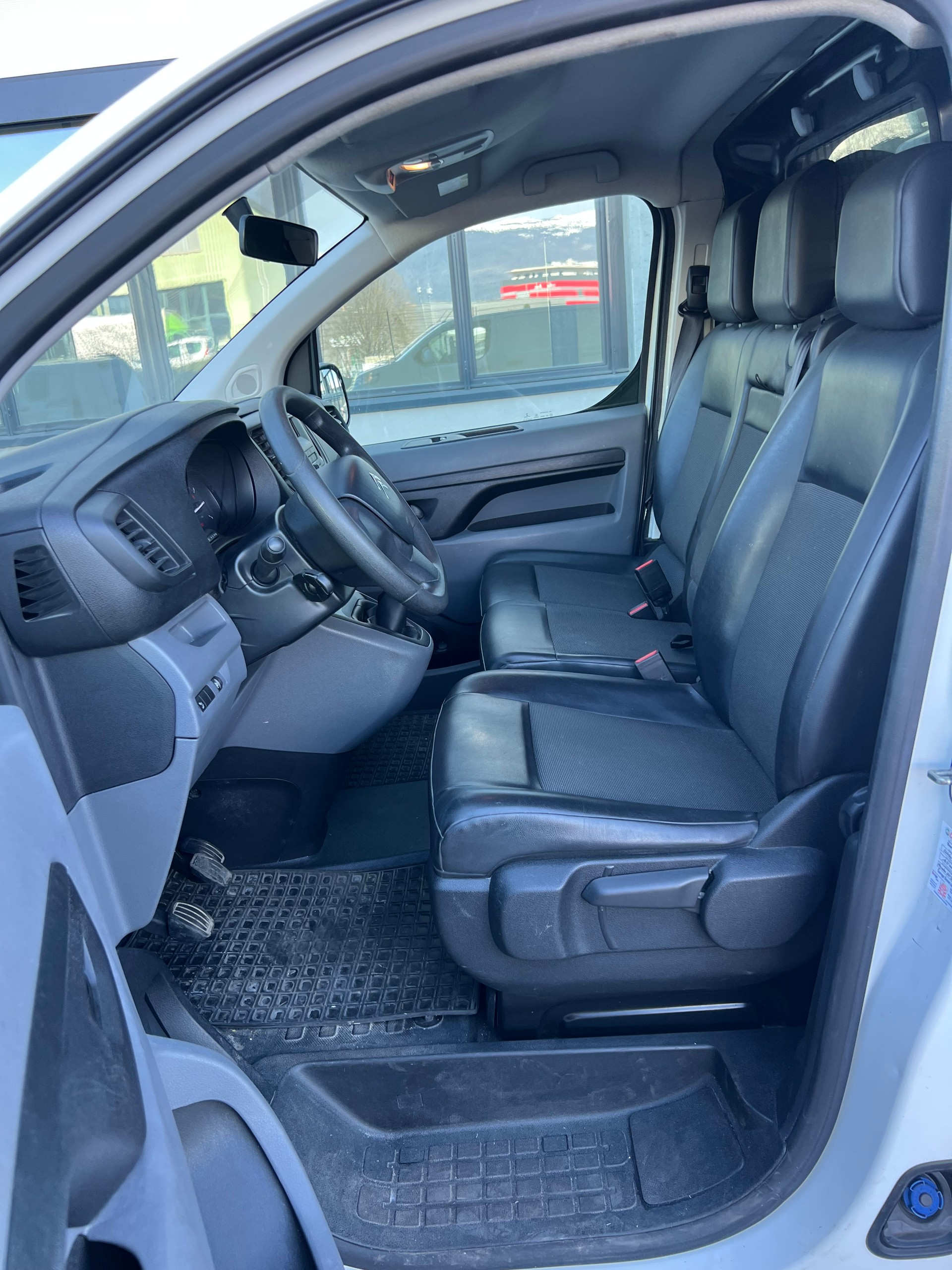 CITROEN Jumpy 2.0 BlueHDi 120 S&S M Komfort-image-9