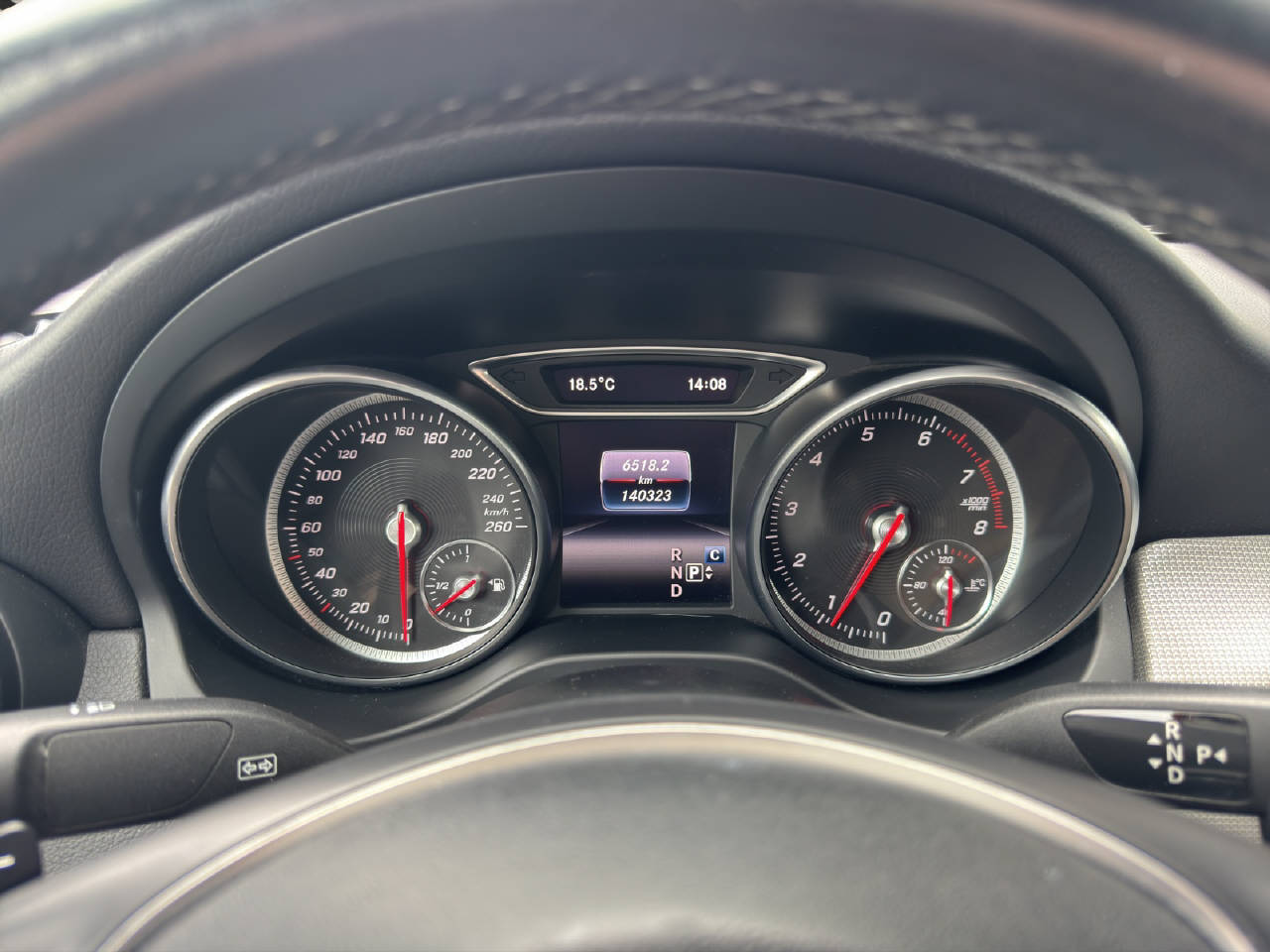MERCEDES-BENZ CLA 200 Night Star-image-6