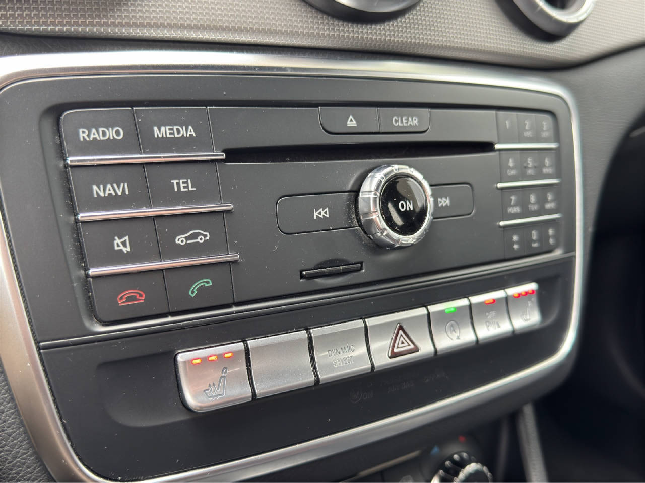 MERCEDES-BENZ CLA 200 Night Star-image-9